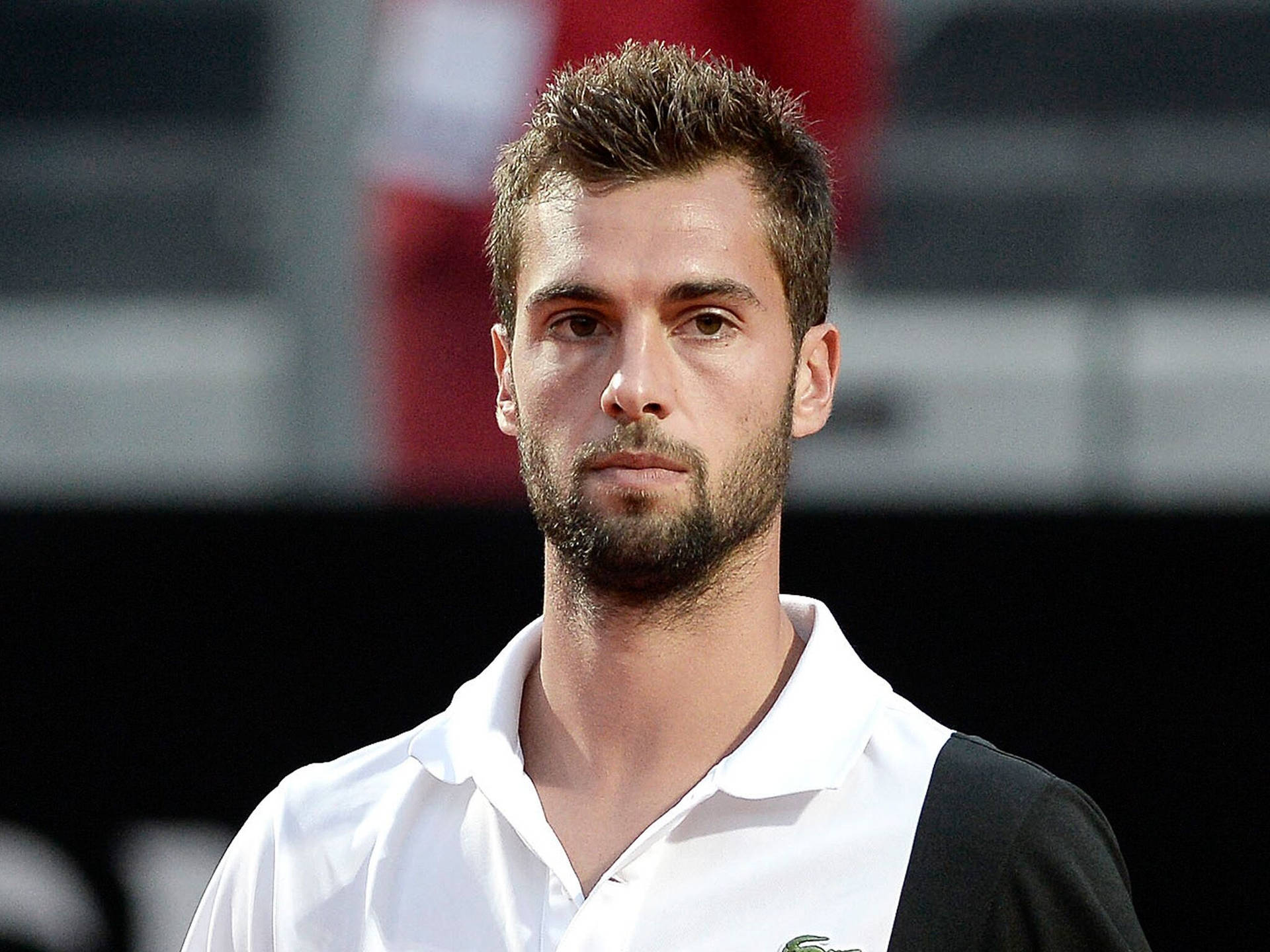 Benoit Paire Close-up Serious Face Background