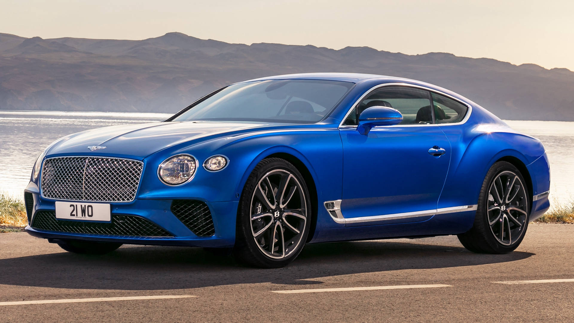 Bentley Hd Continental Gt Cool Blue Background