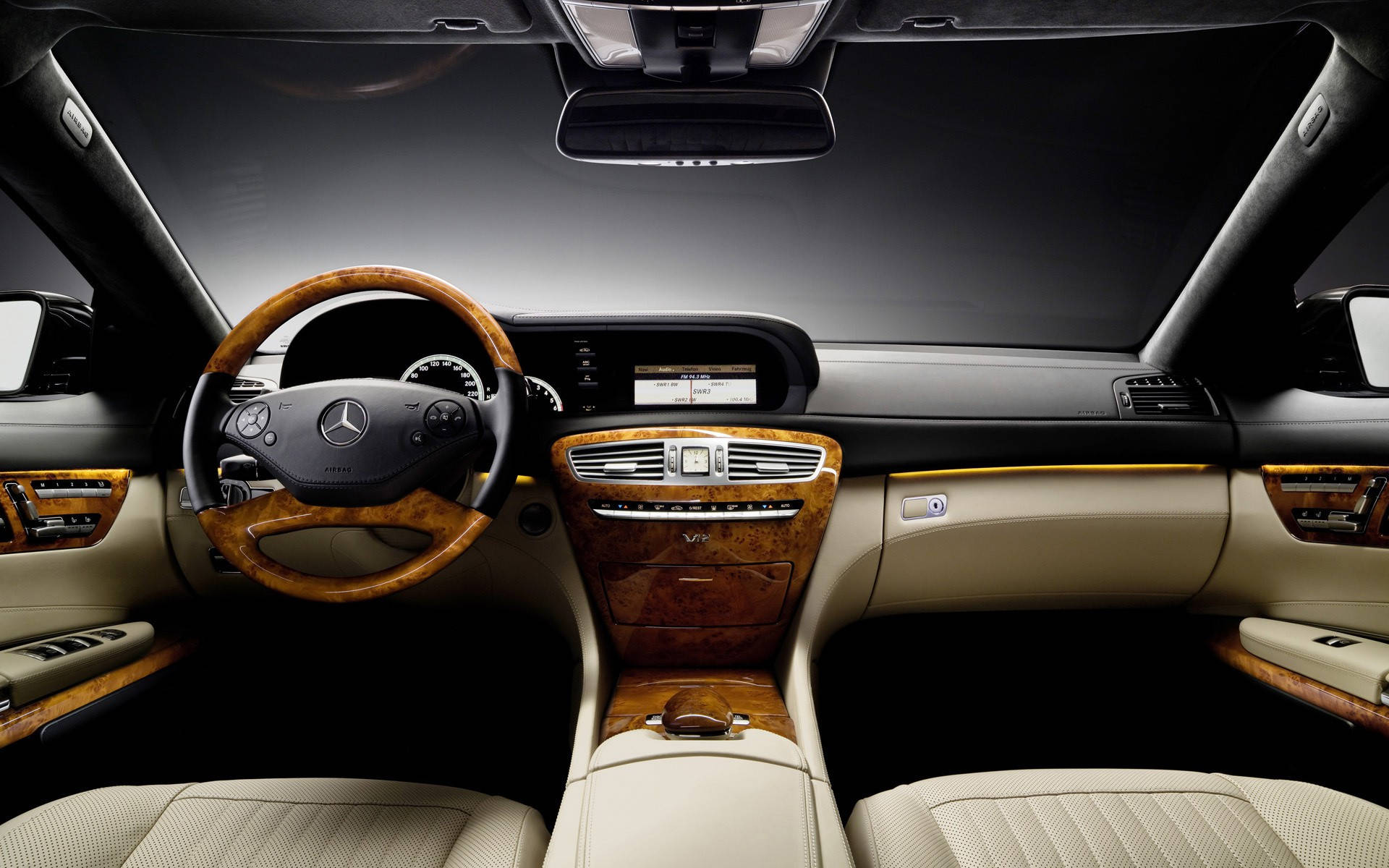 Benz 4k Interior Look