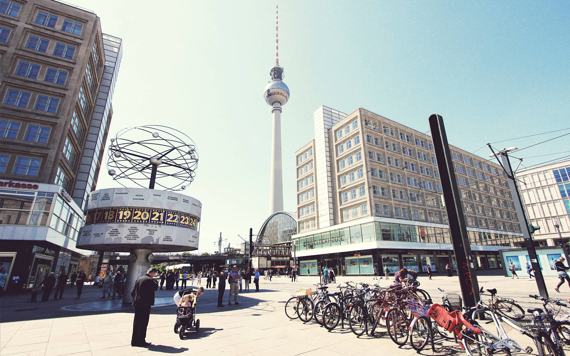 Berlin Alexaderplatz Hub Center Background