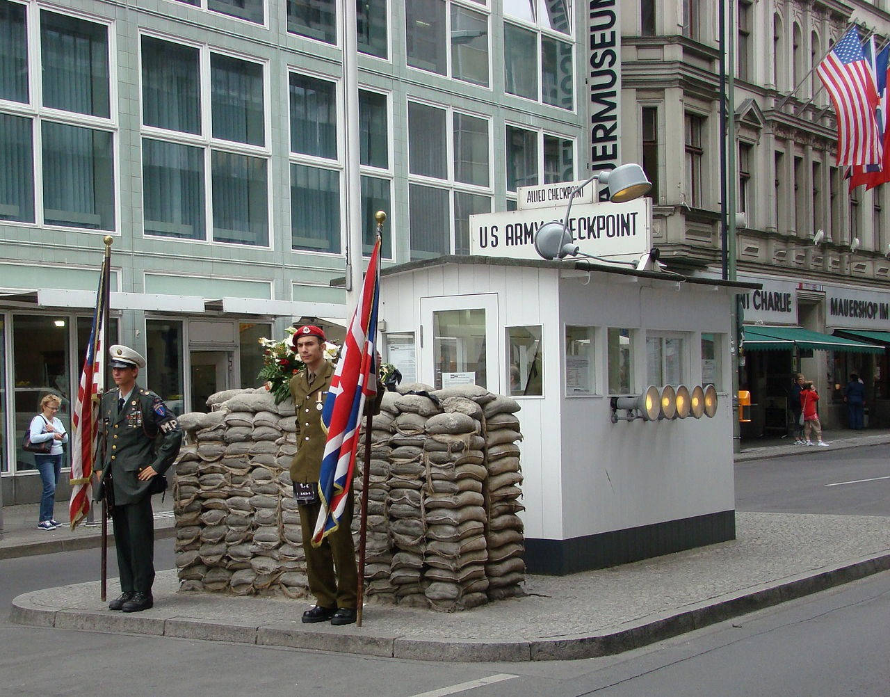 Berlin Us Charlie Checkpoint Background