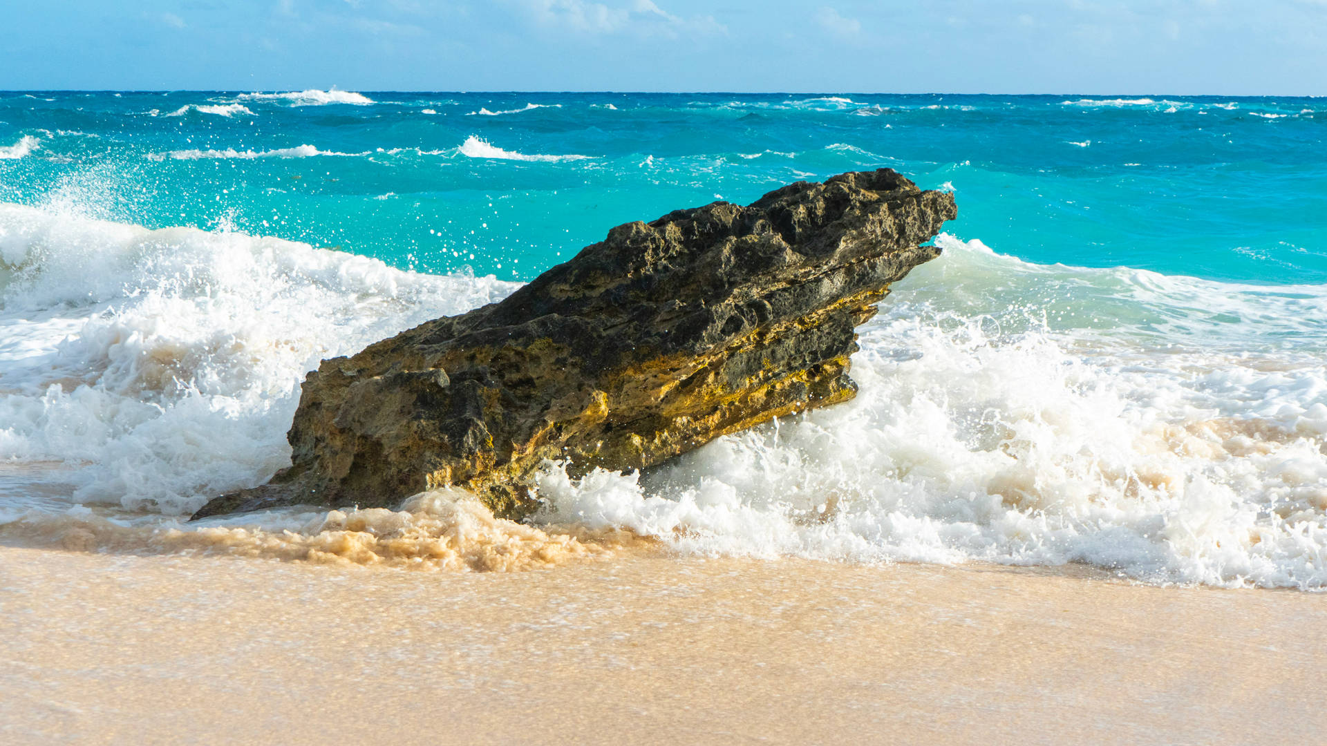 Bermuda Rock And Waves Background