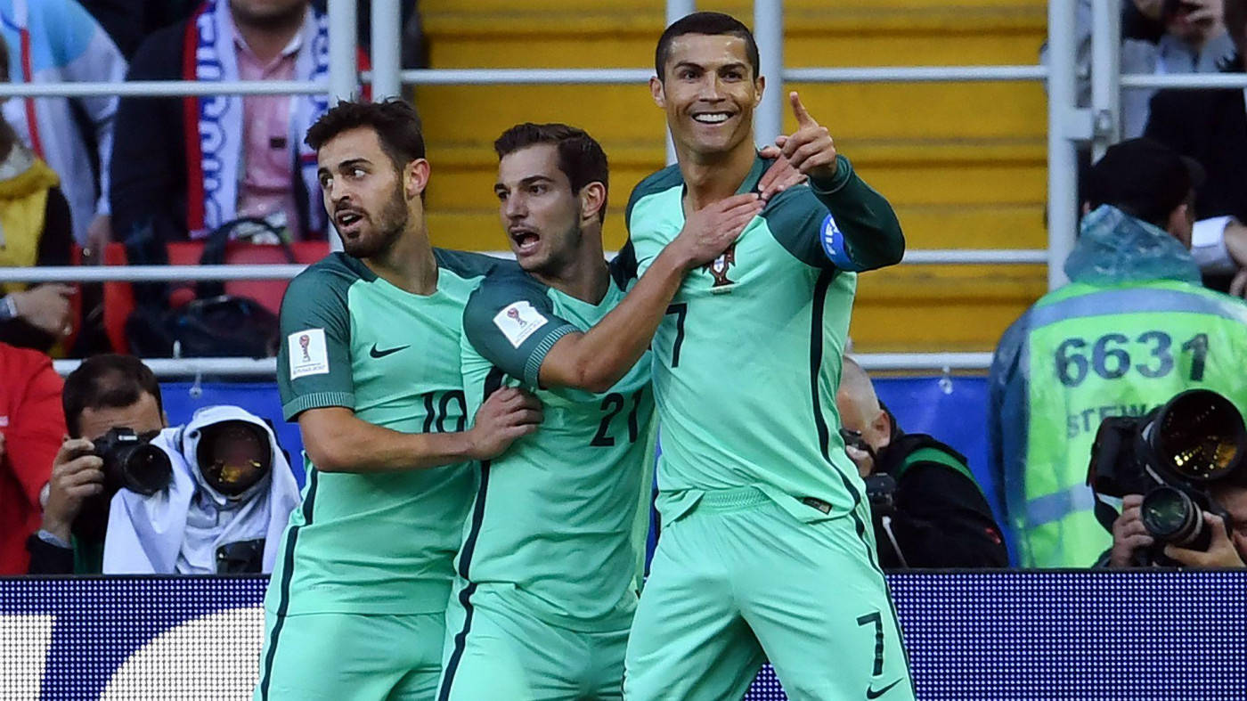 Bernardo Silva Celebrating With His Teammates Background