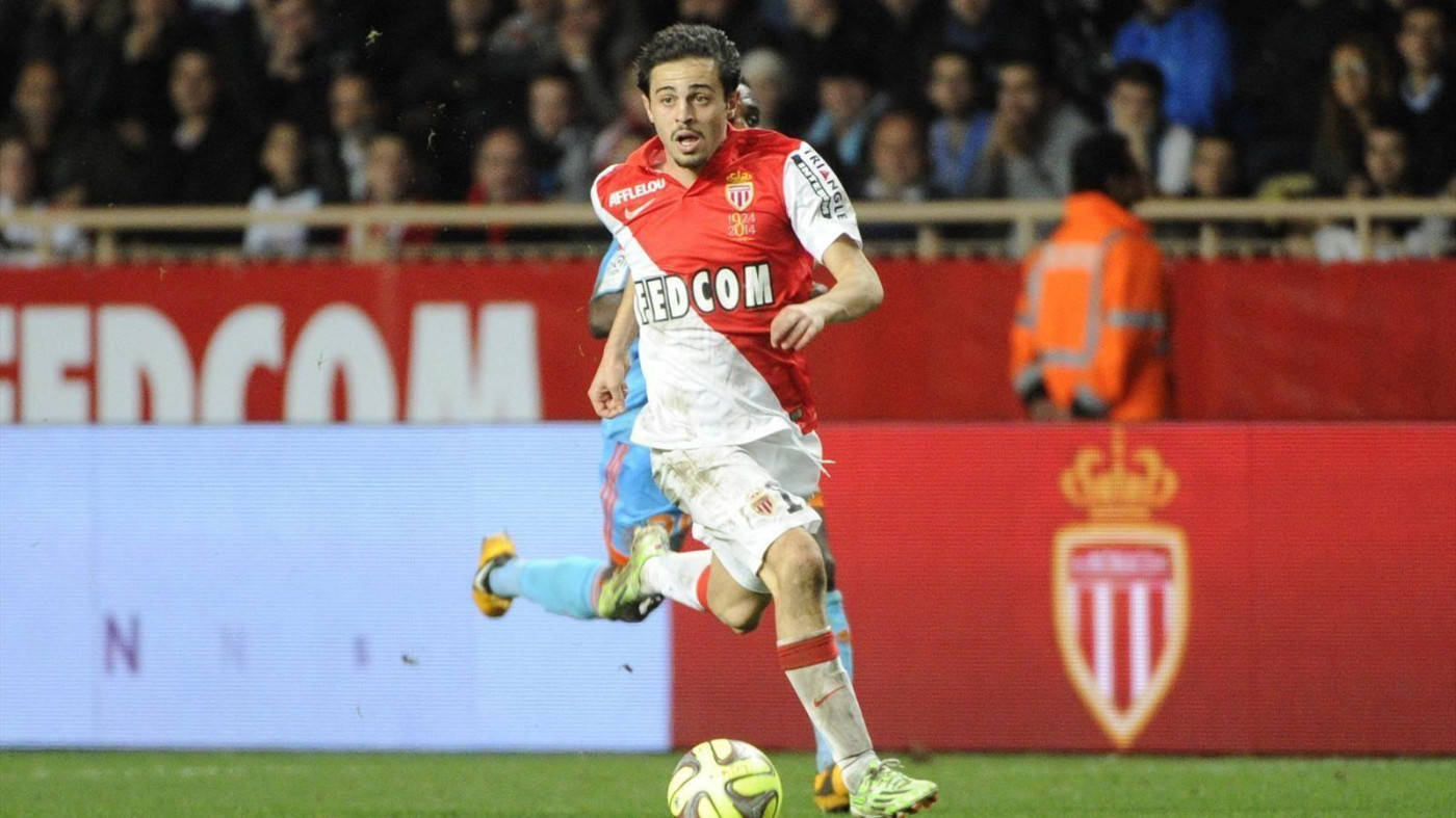 Bernardo Silva With The Ball, Ready To Shoot Background