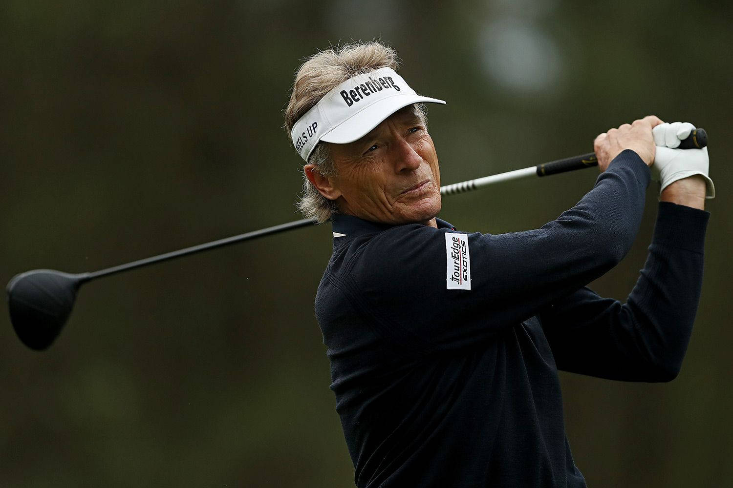 Bernhard Langer Wearing White Cap Background