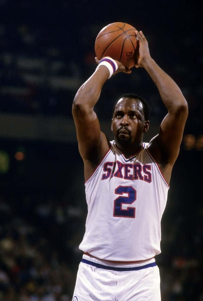 Best Basketball Athlete Moses Malone Background