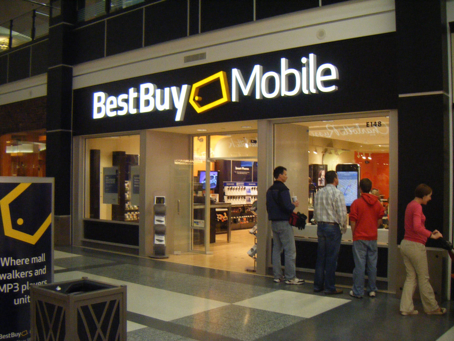 Best Buy Mobile Mall Background
