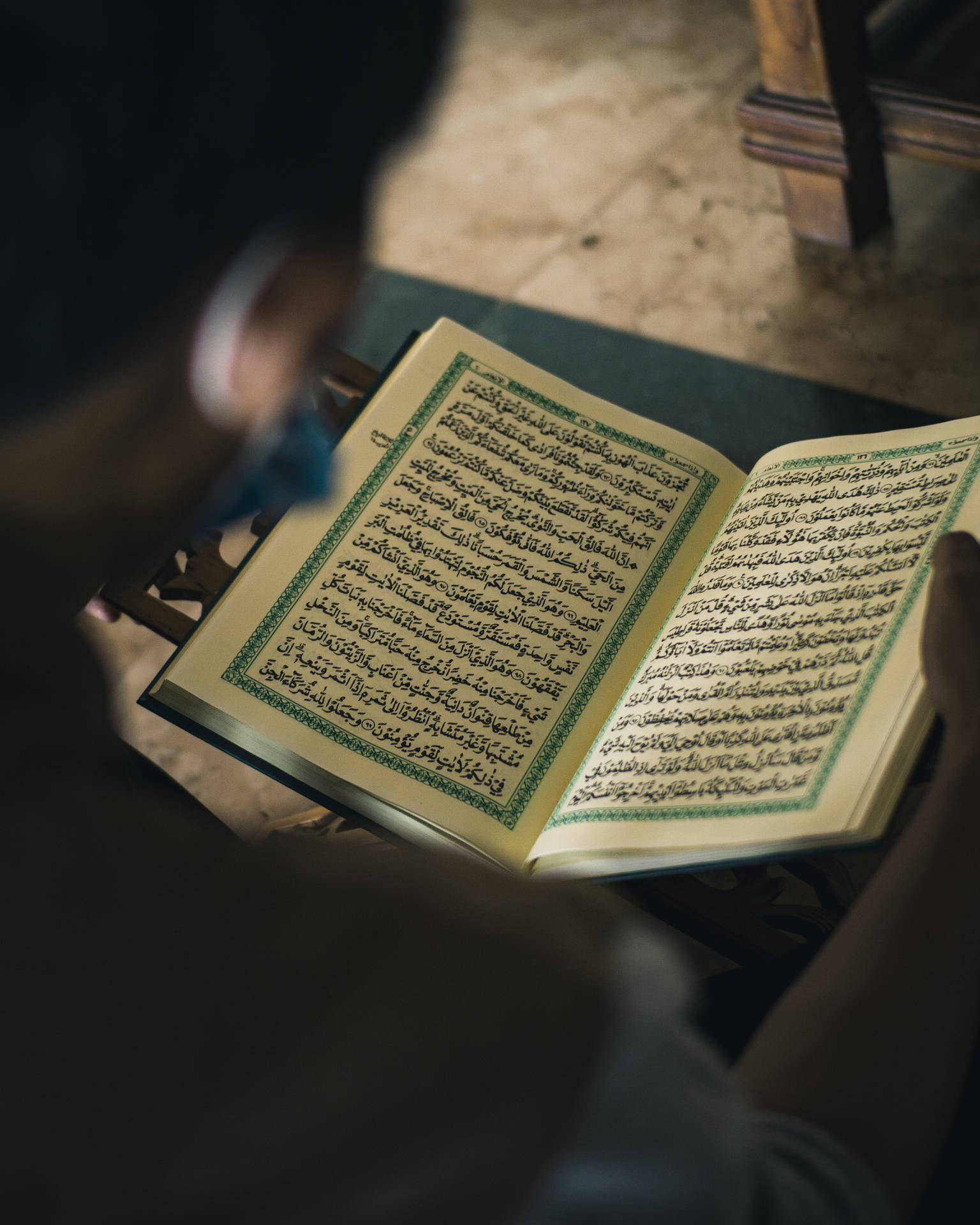 Best Islamic Reading Background