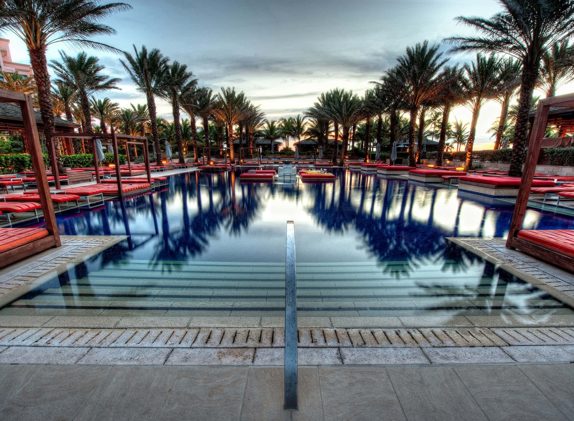 Best View In Atlantis Resort Background
