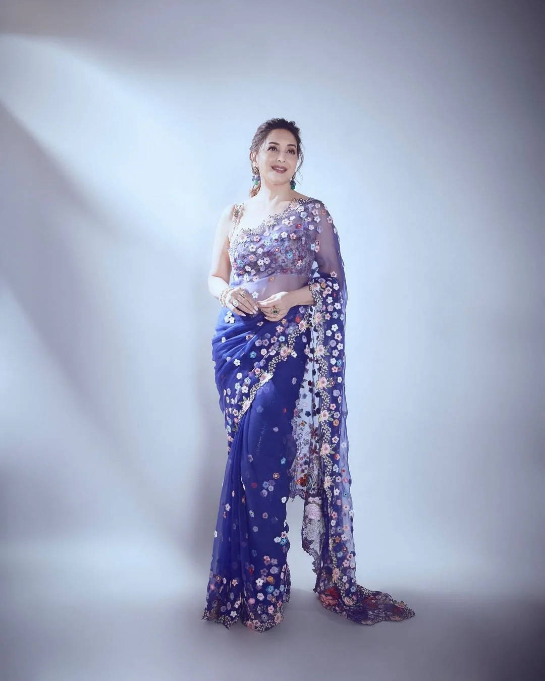 Bhojpuri Actress In Indigo Floral Saree