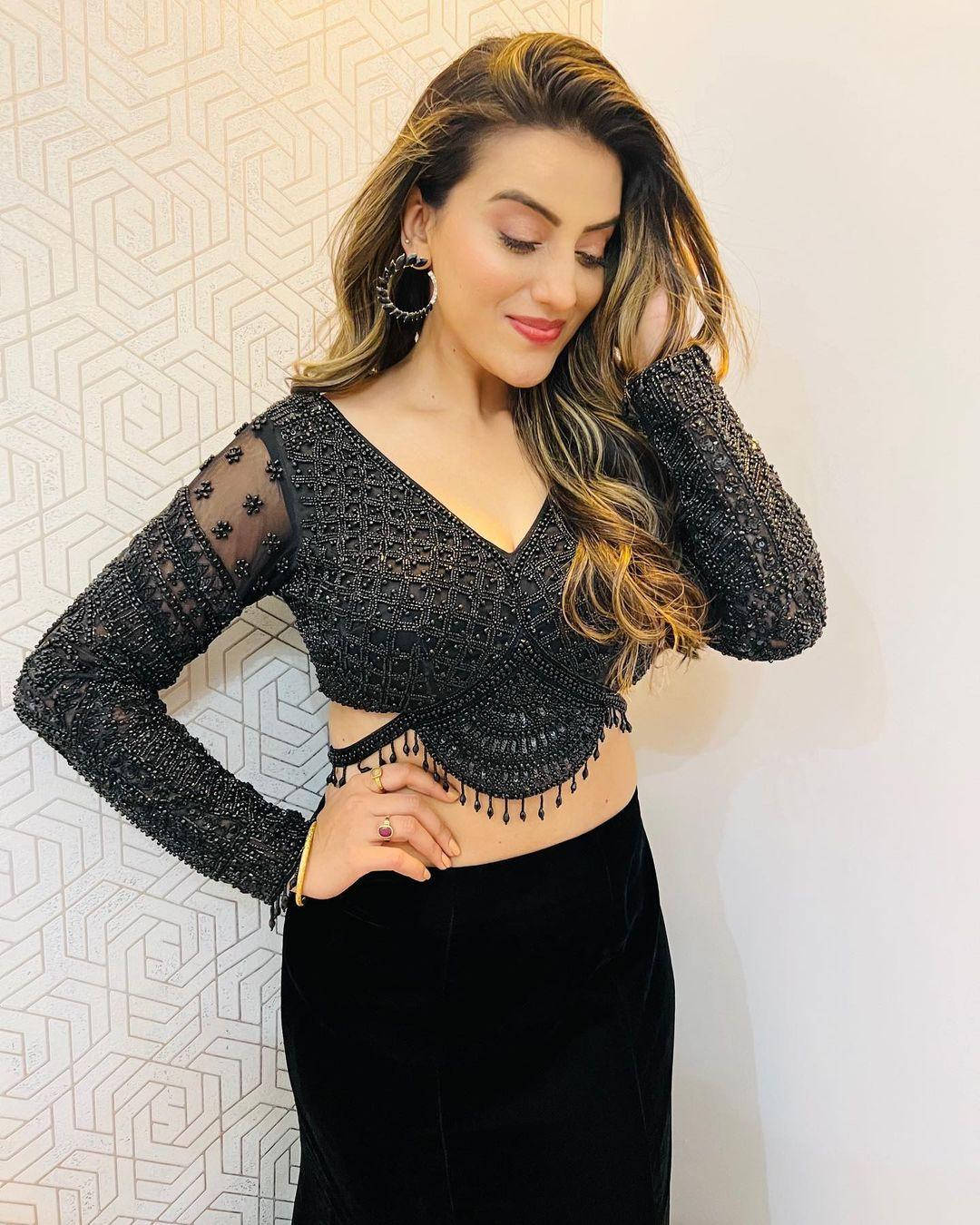 Bhojpuri Cinema Star Radiating Charm In Black Patterned Outfit