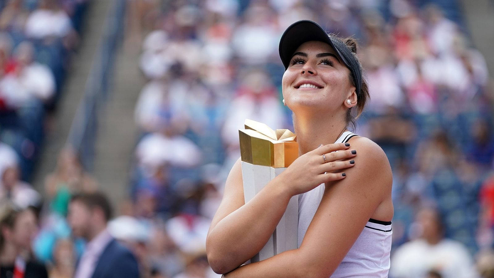 Bianca Andreescu Hugging Her Trophy Background