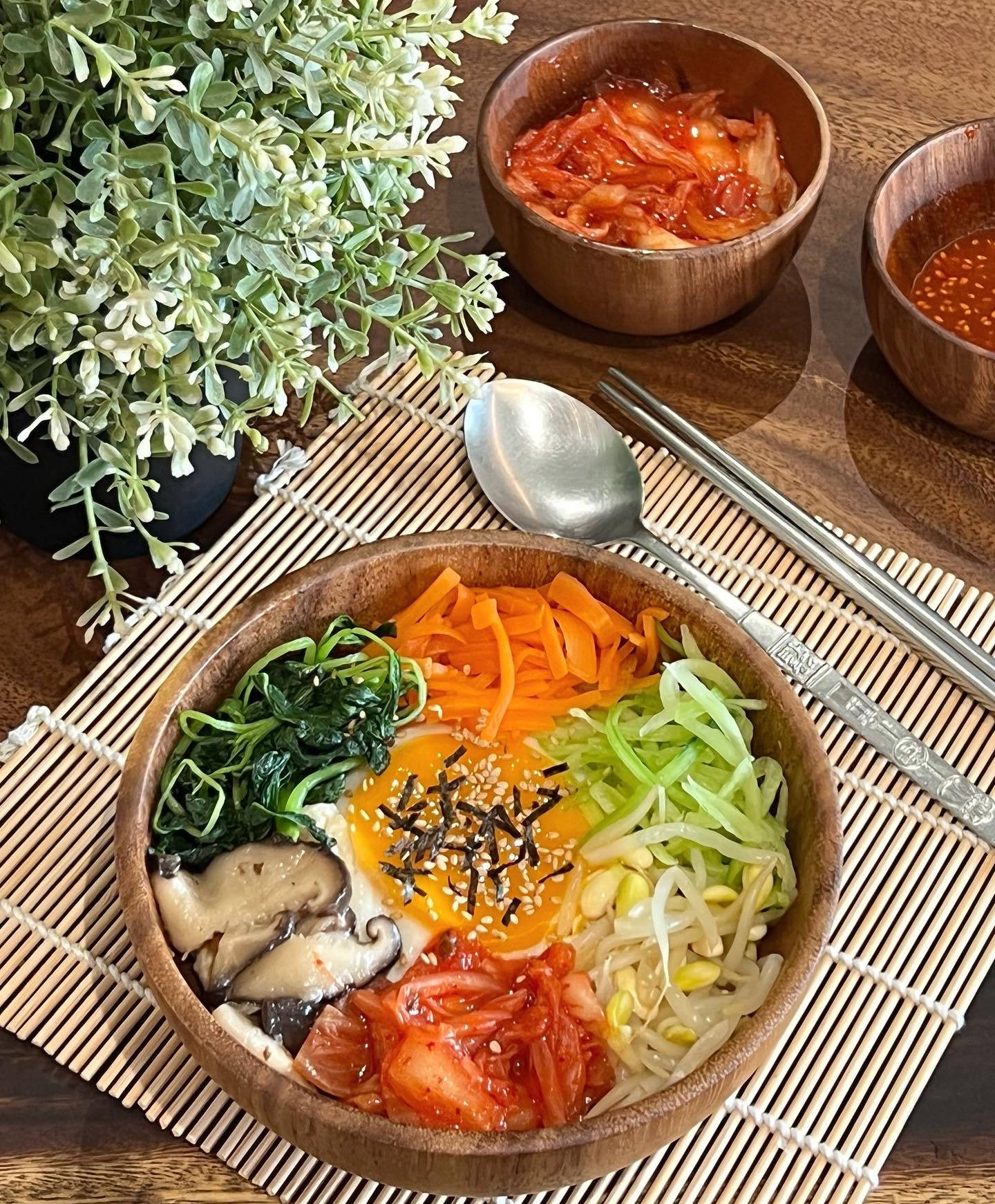 Bibimbap With Fresh Ingredients Background