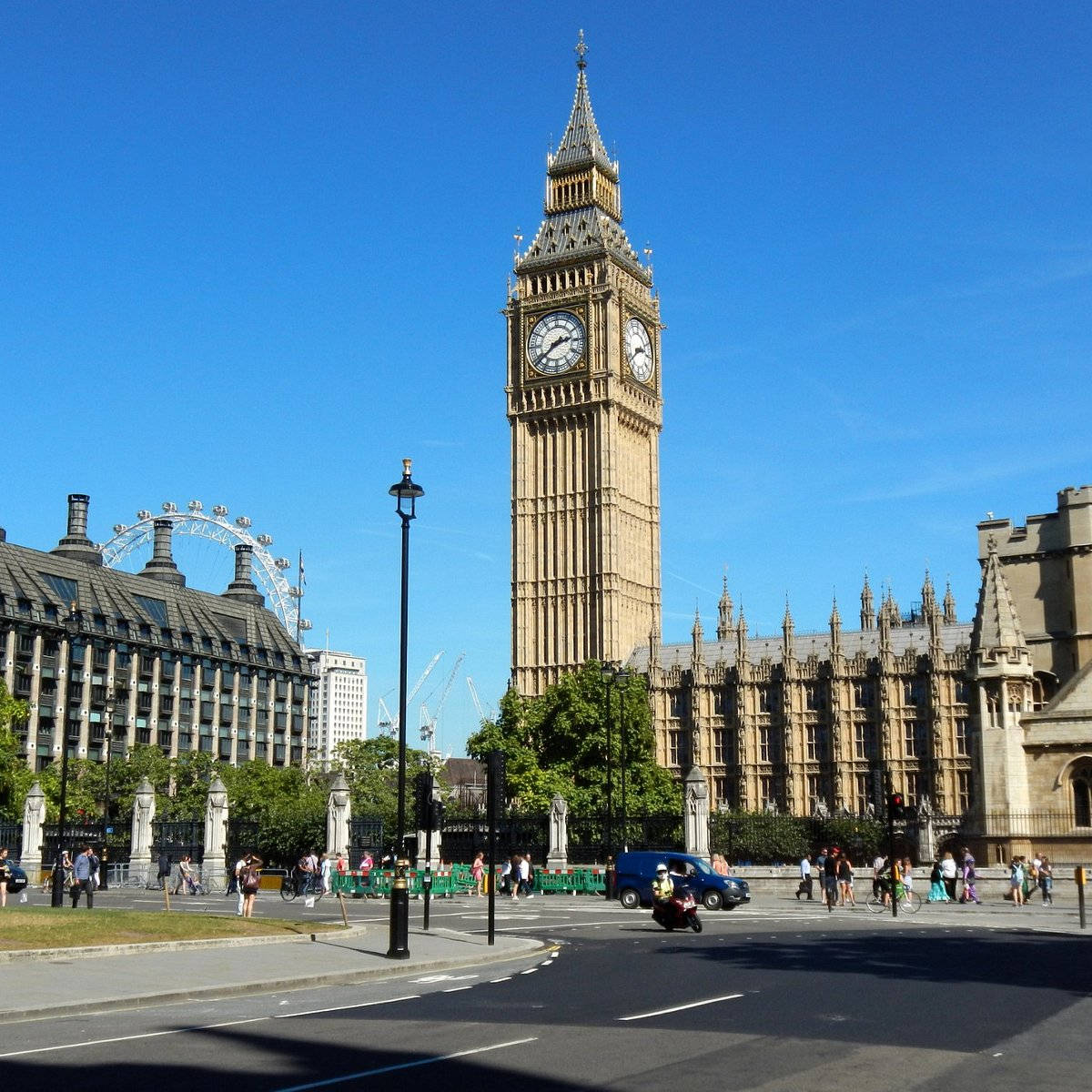 Big Ben And Blue Sky