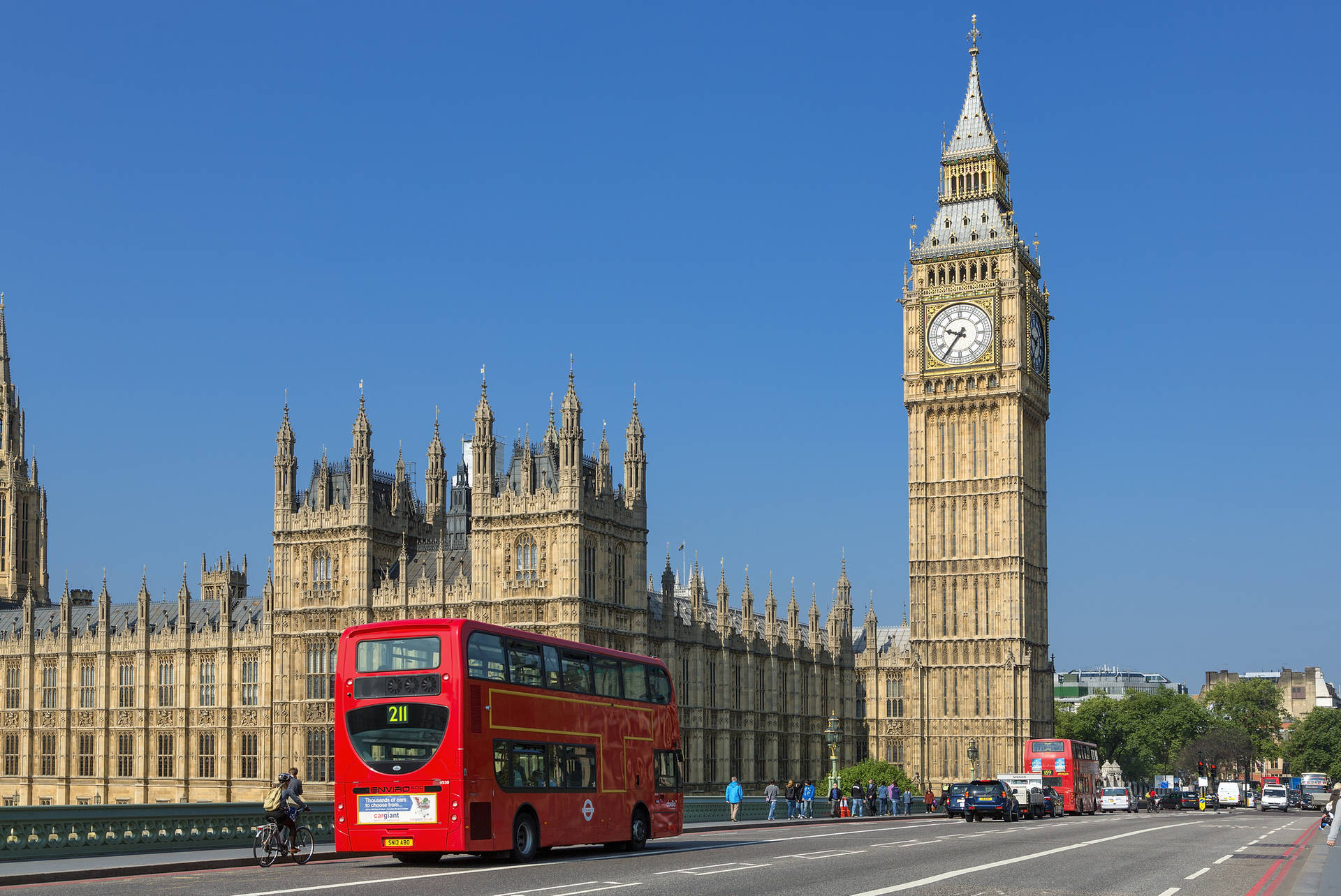 Big Ben And Vehicles Background