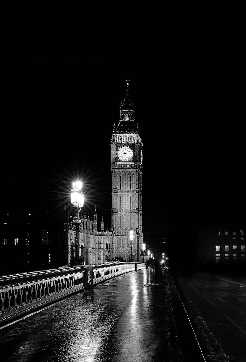 Big Ben London Night City