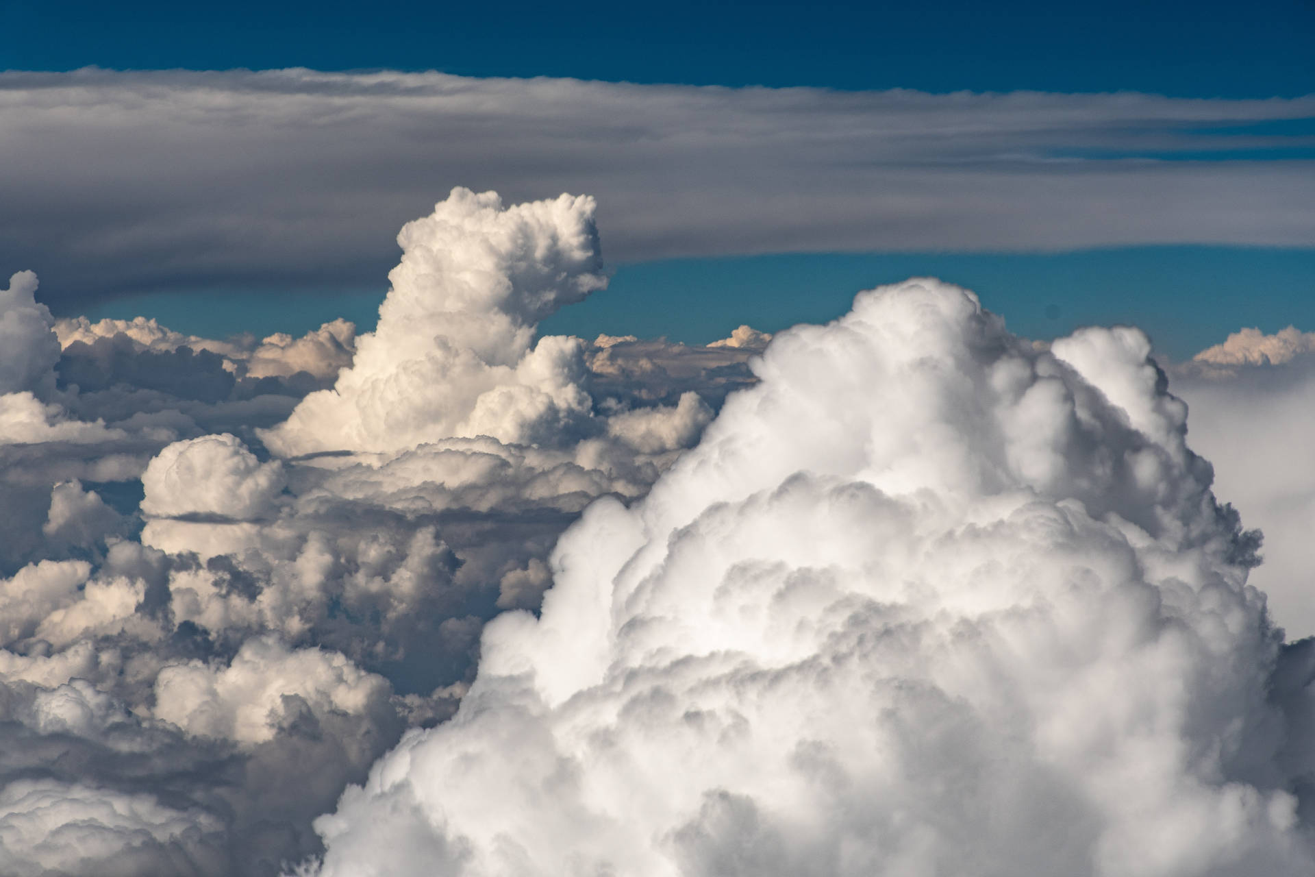 Big Cumulonimbus Blue Aesthetic Cloud Background