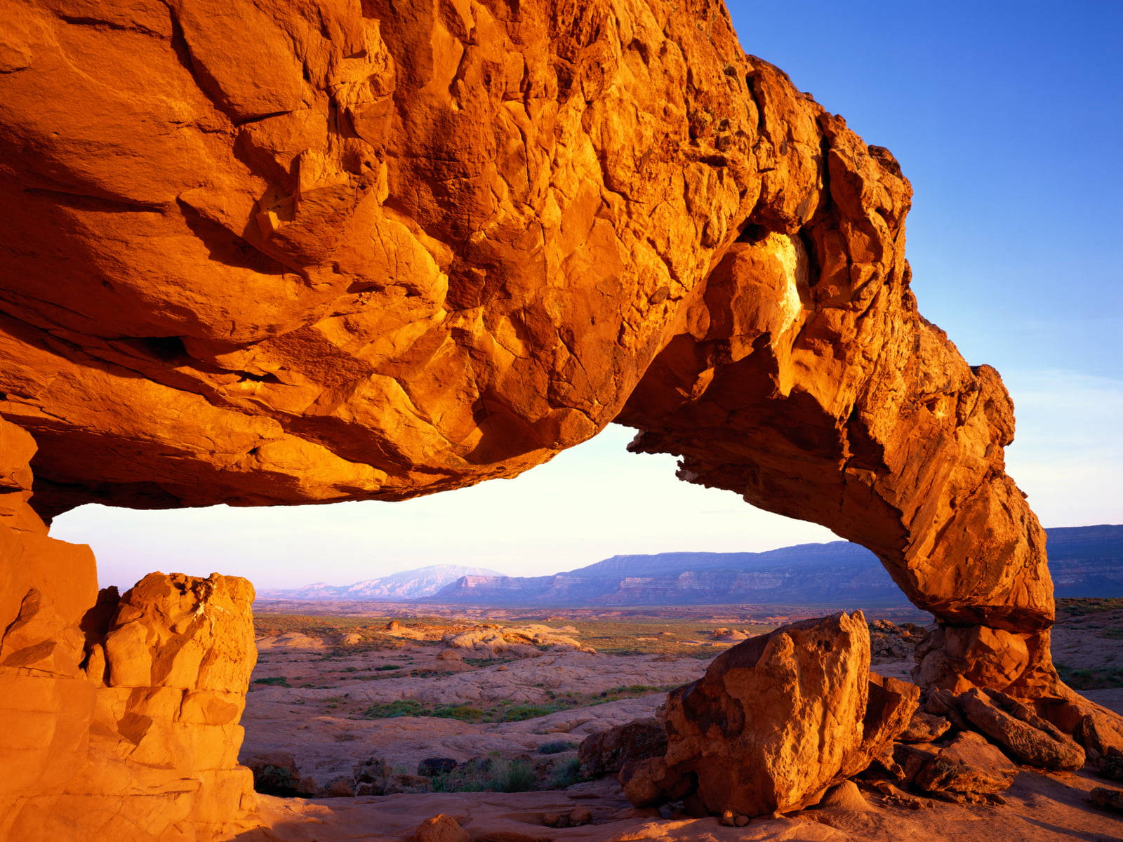 Big Rock Arm At Arches National Park Background