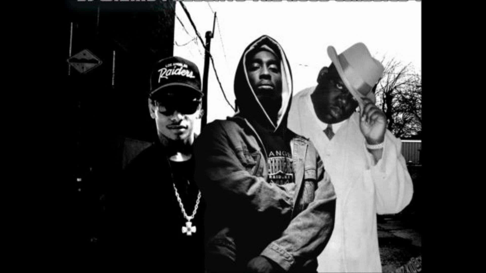 Biggie And 2pac Show Love In Their Time Together Background