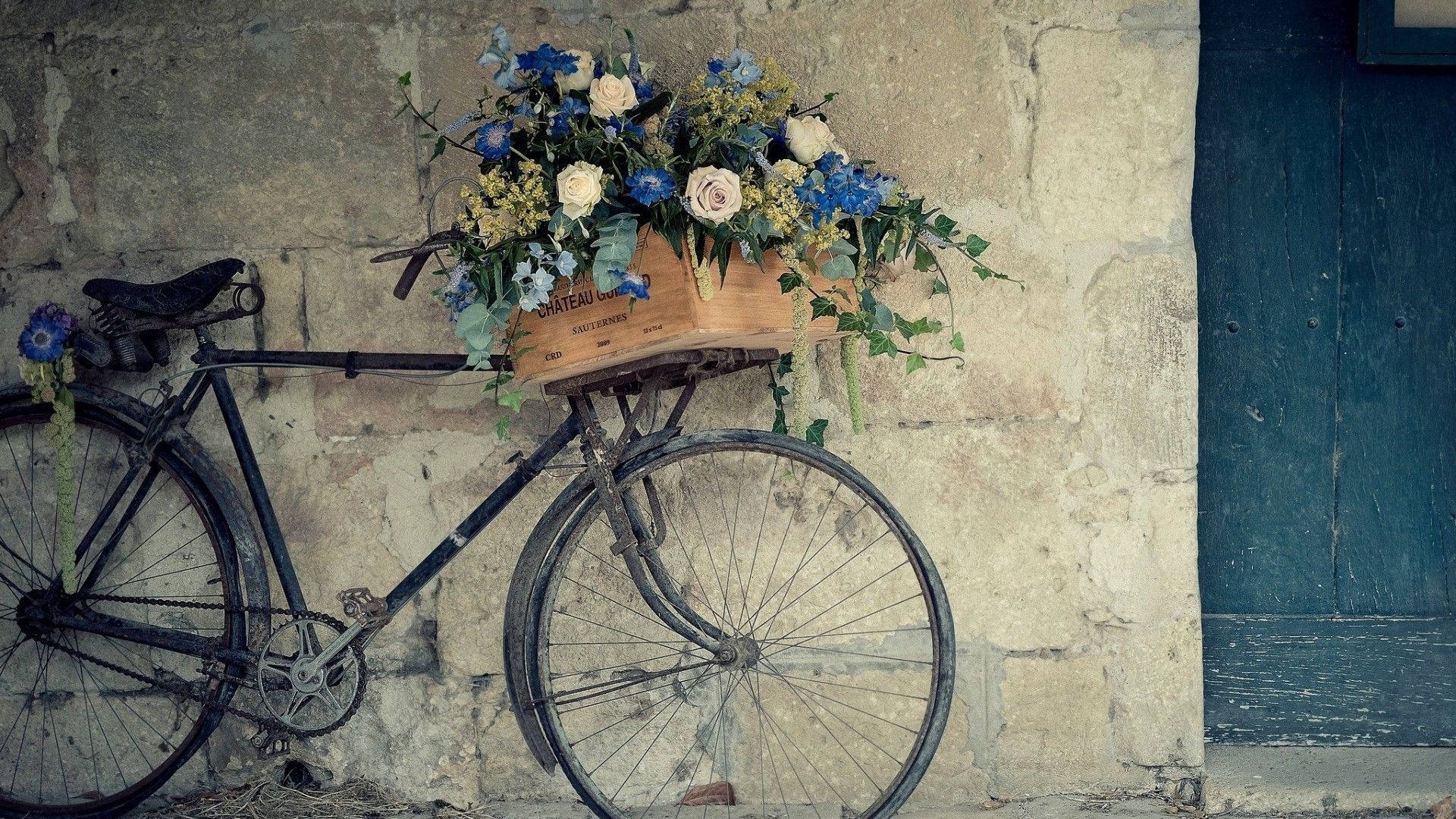 Bike With Flowers Vintage Aesthetic Laptop