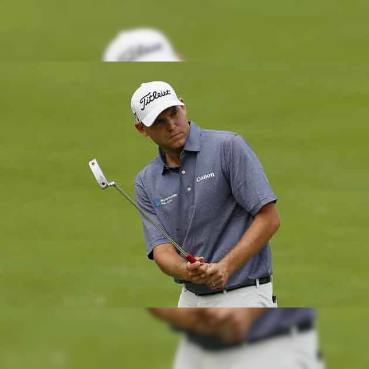 Bill Haas Aiming And Strategizing Background