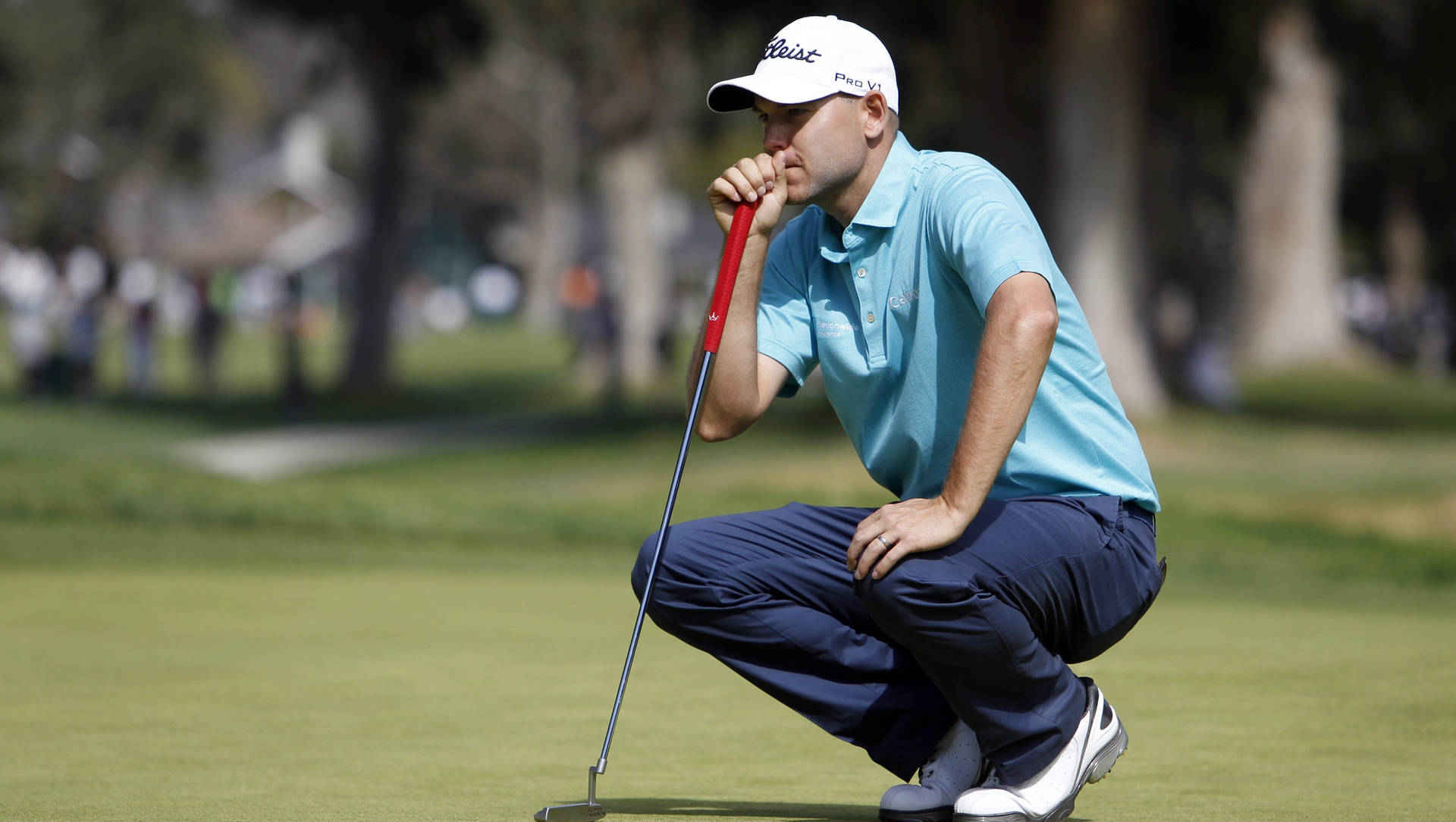 Bill Haas Analyzing His Next Shot Background