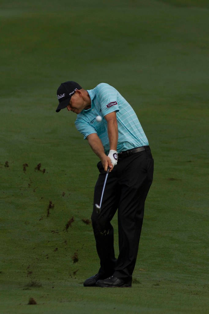 Bill Haas Ground-shattering Shot Background