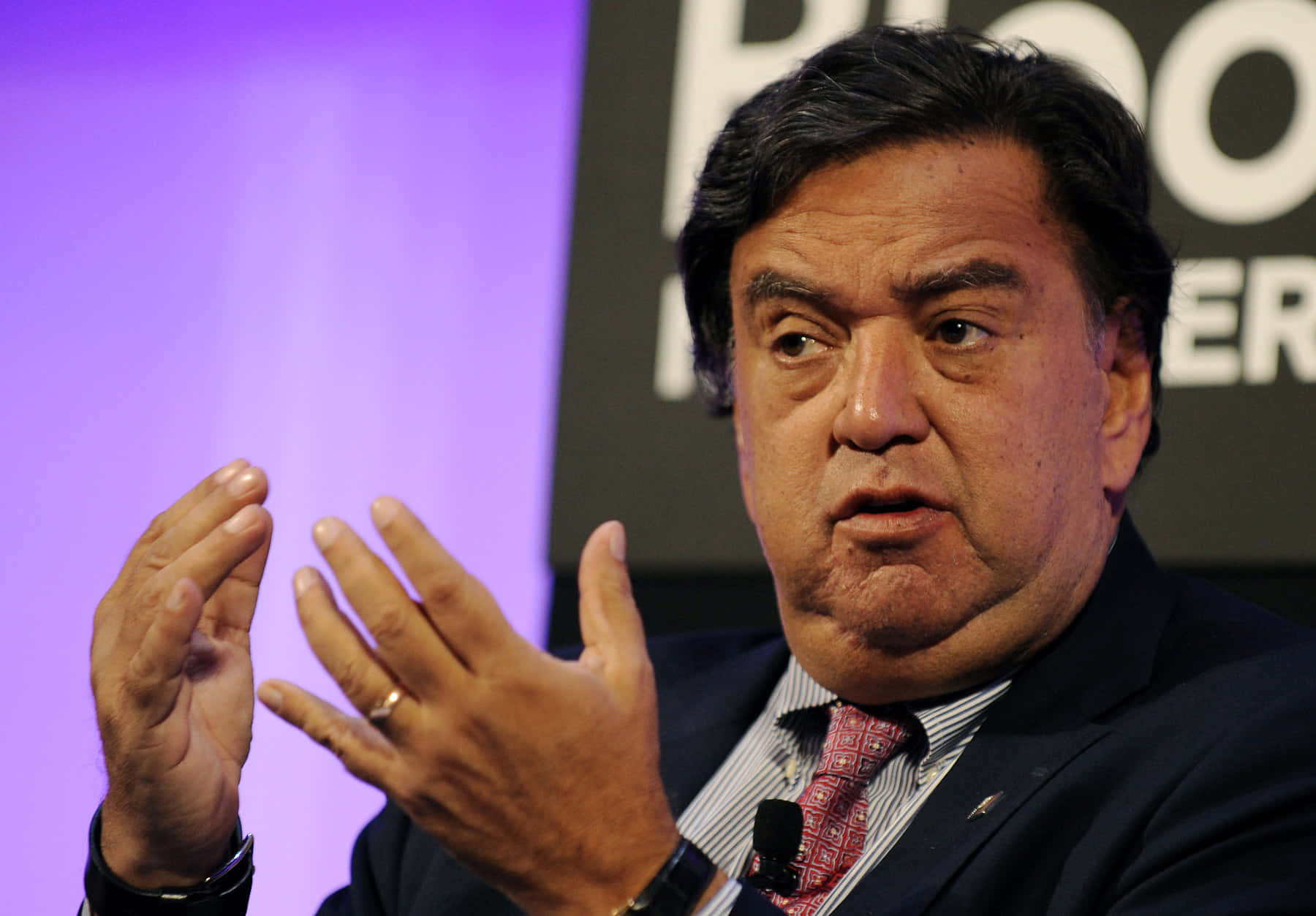 Bill Richardson Focused Background