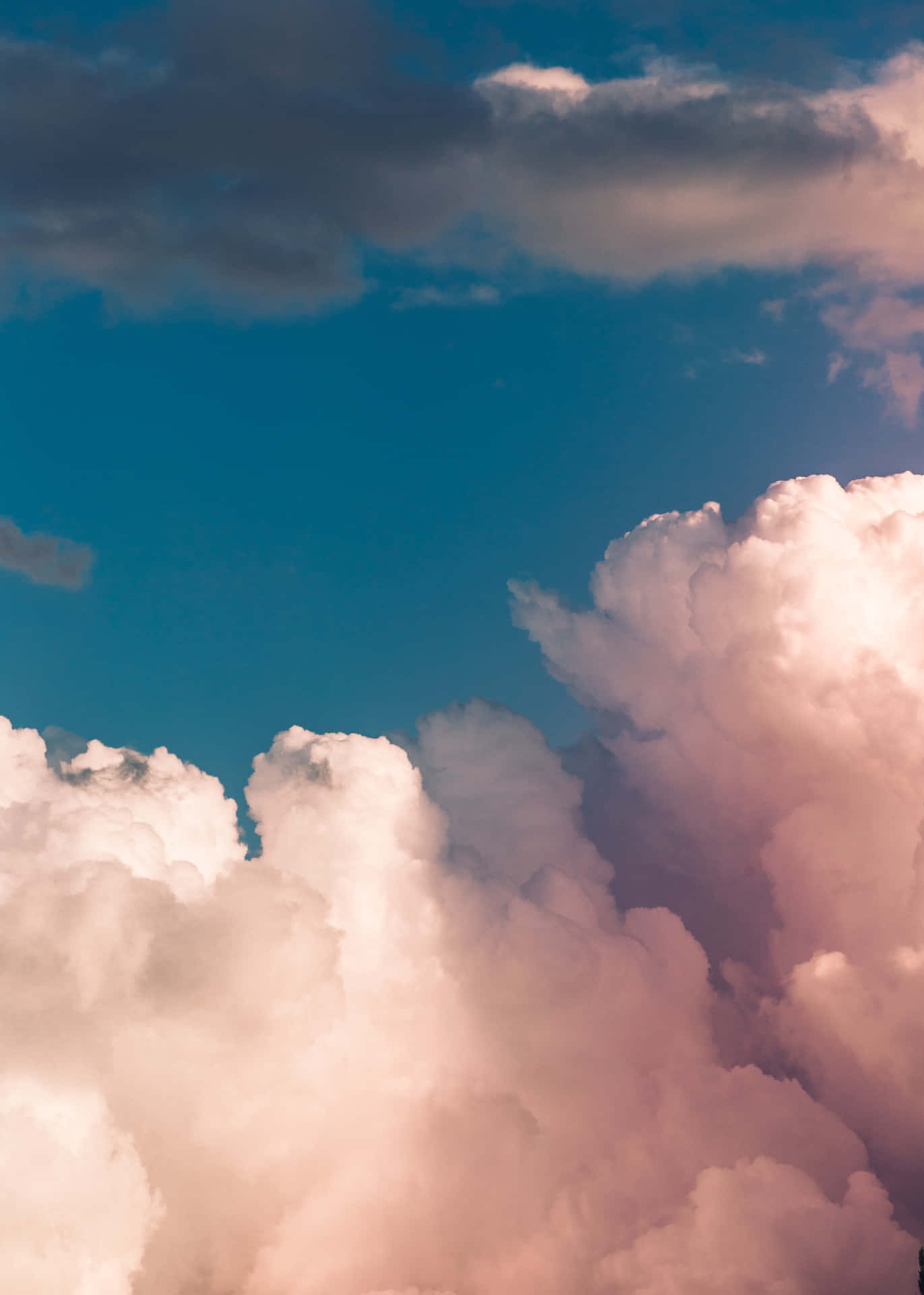 Billowing Clouds Sky Drama Background
