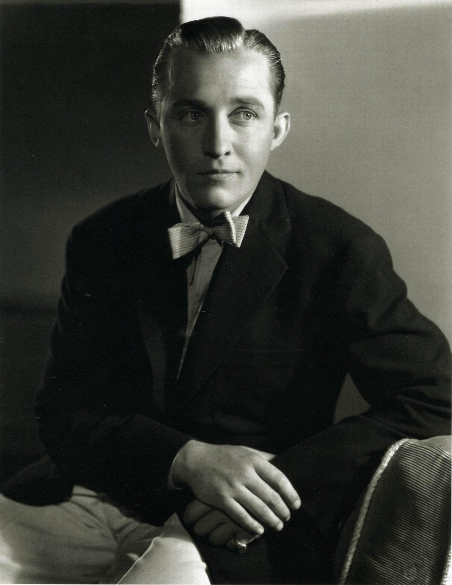 Bing Crosby With Bow Tie Background