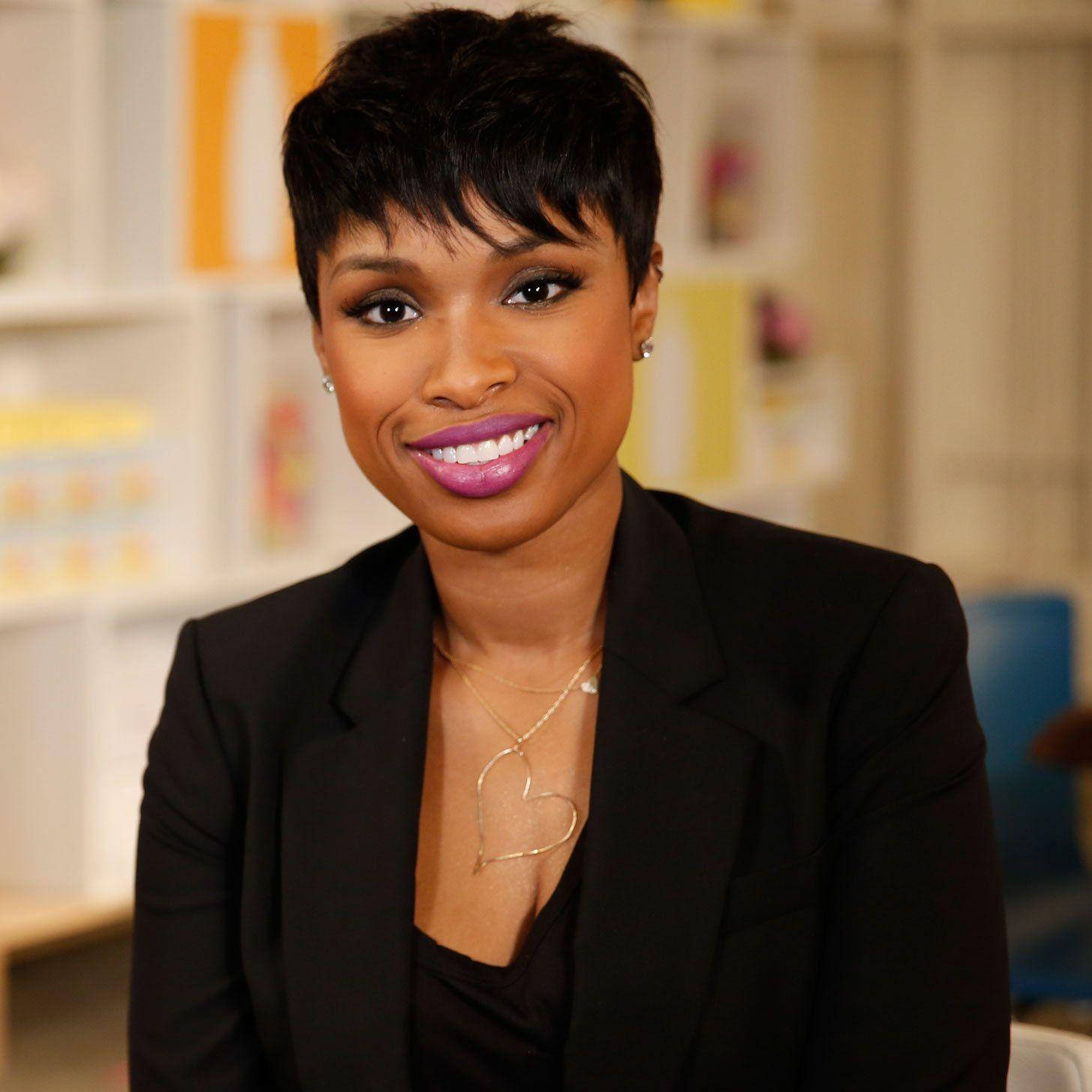 Black American Singer Jennifer Hudson Background