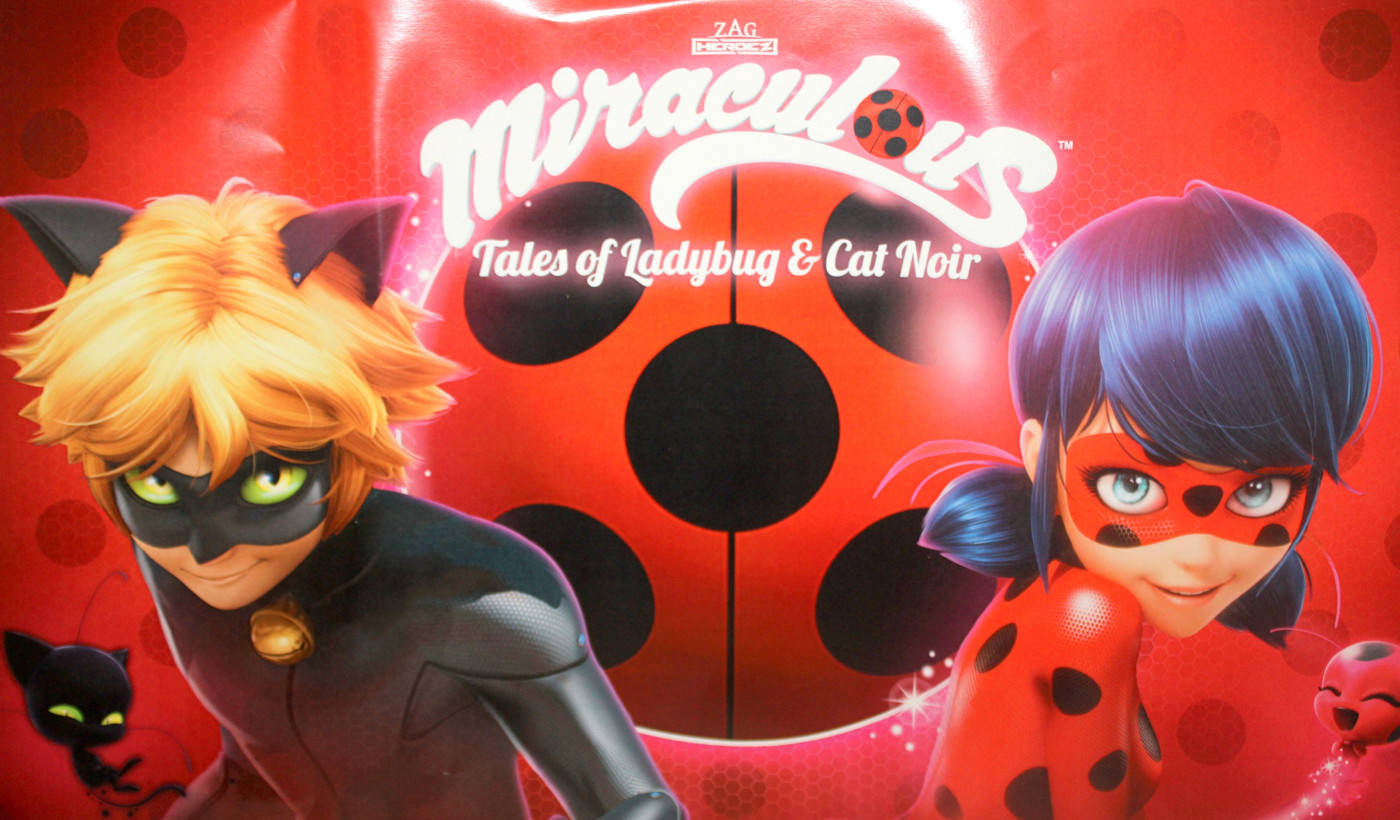 Black And Red Dots Ladybug And Cat Noir Background
