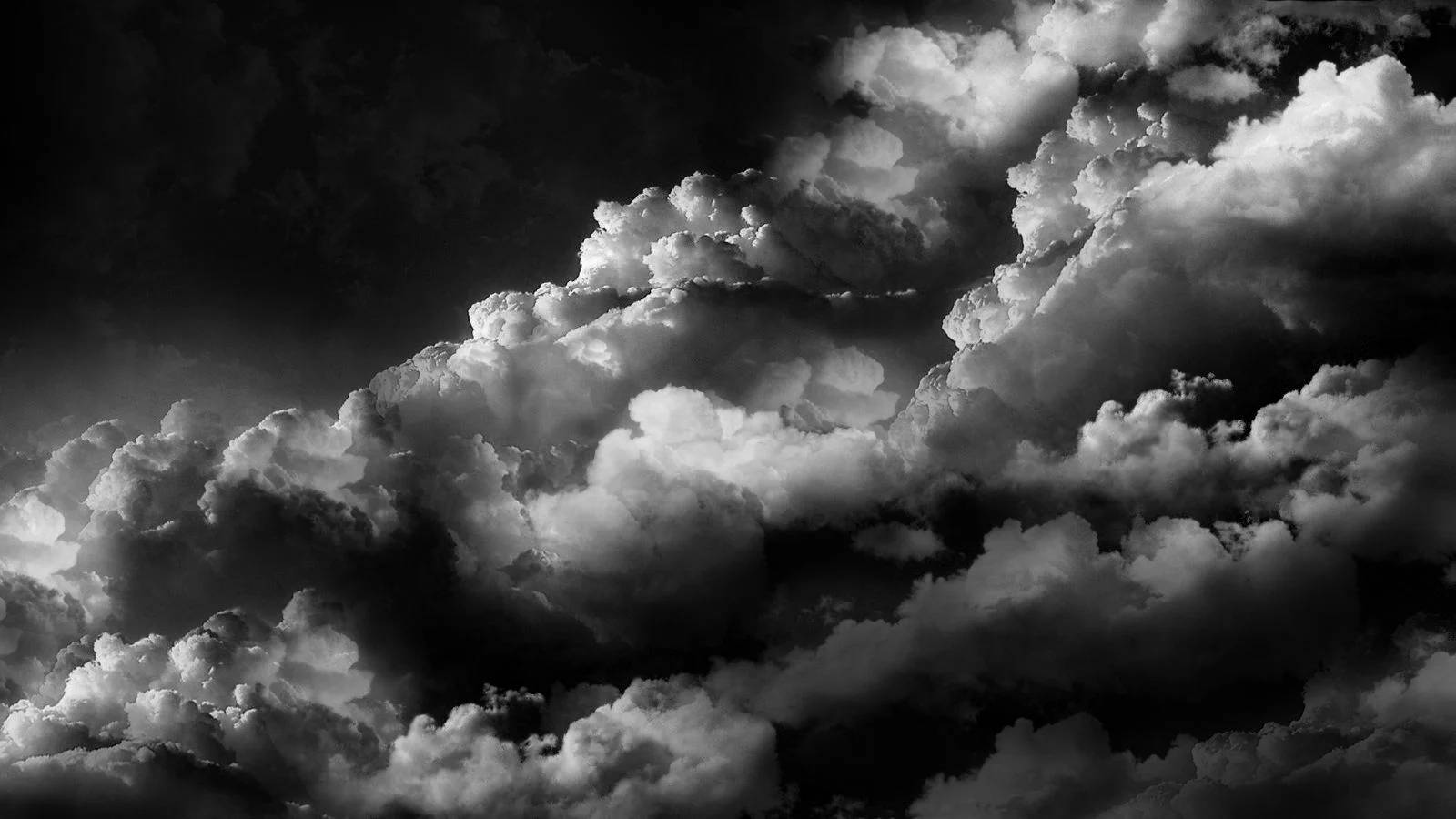 Black And White Aesthetic Cloud Desktop