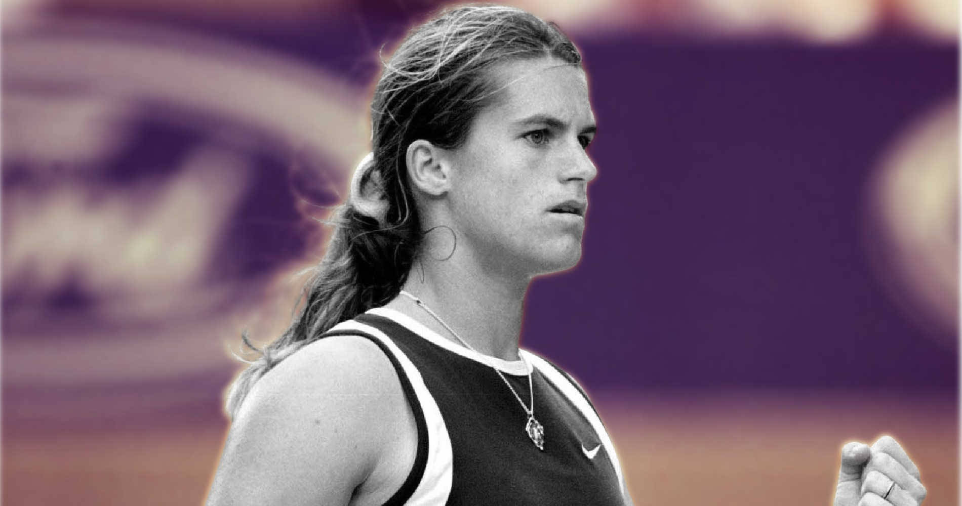 Black-and-white Amélie Mauresmo Background