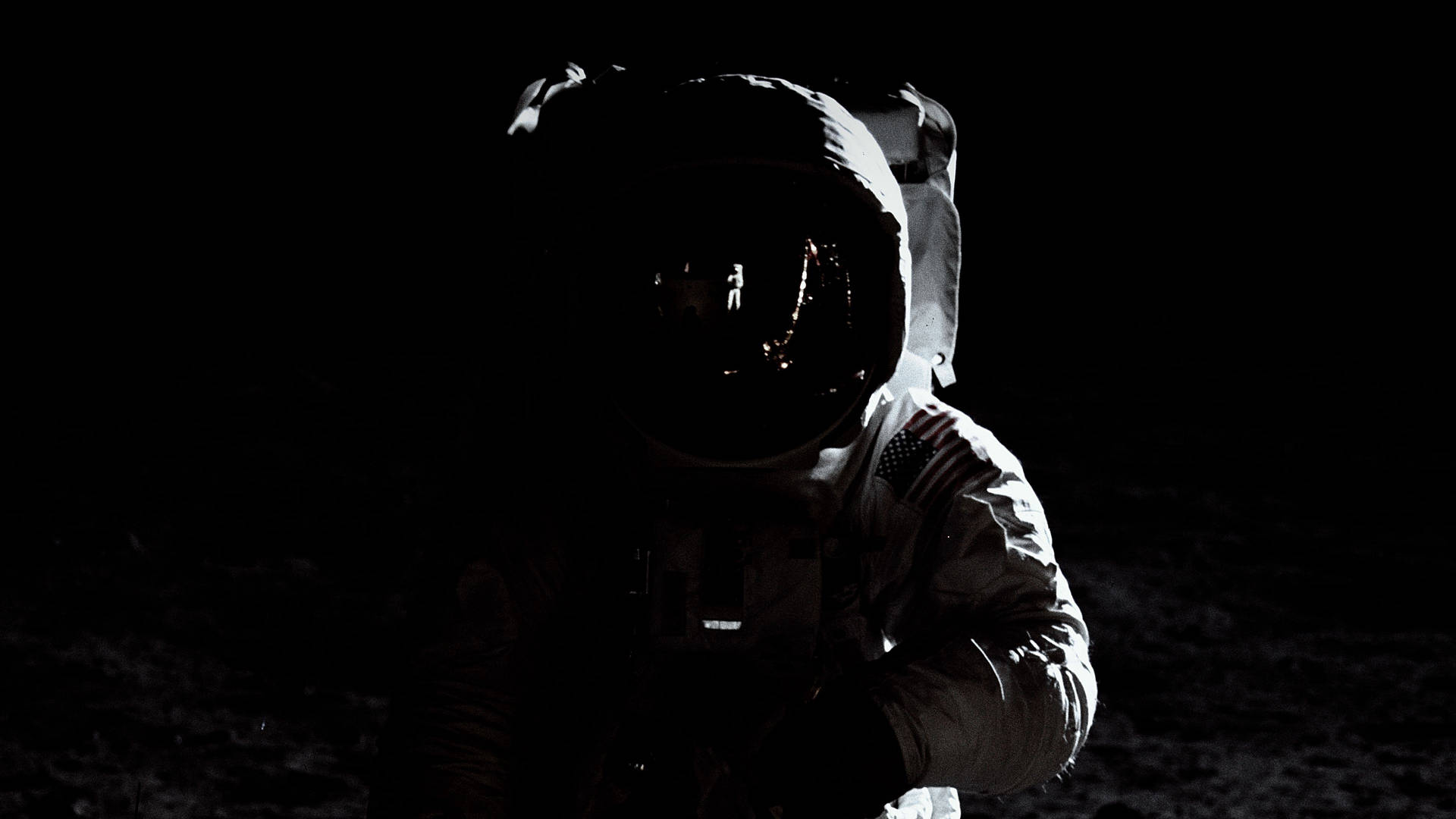 Black And White Astronaut Mirage Shadow Background