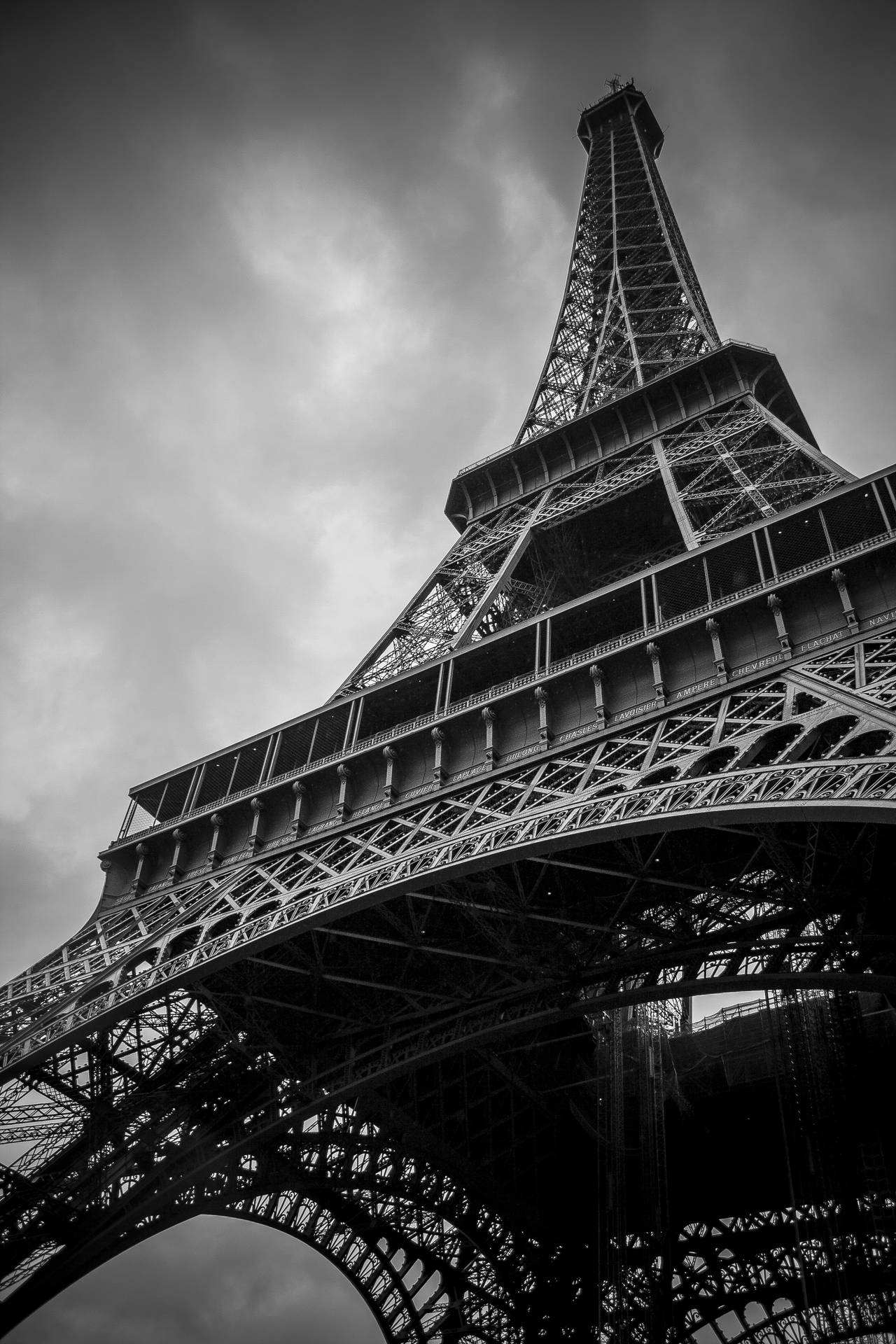 Black And White Eiffel Tower Background