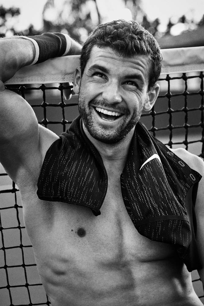 Black And White Grigor Dimitrov Background