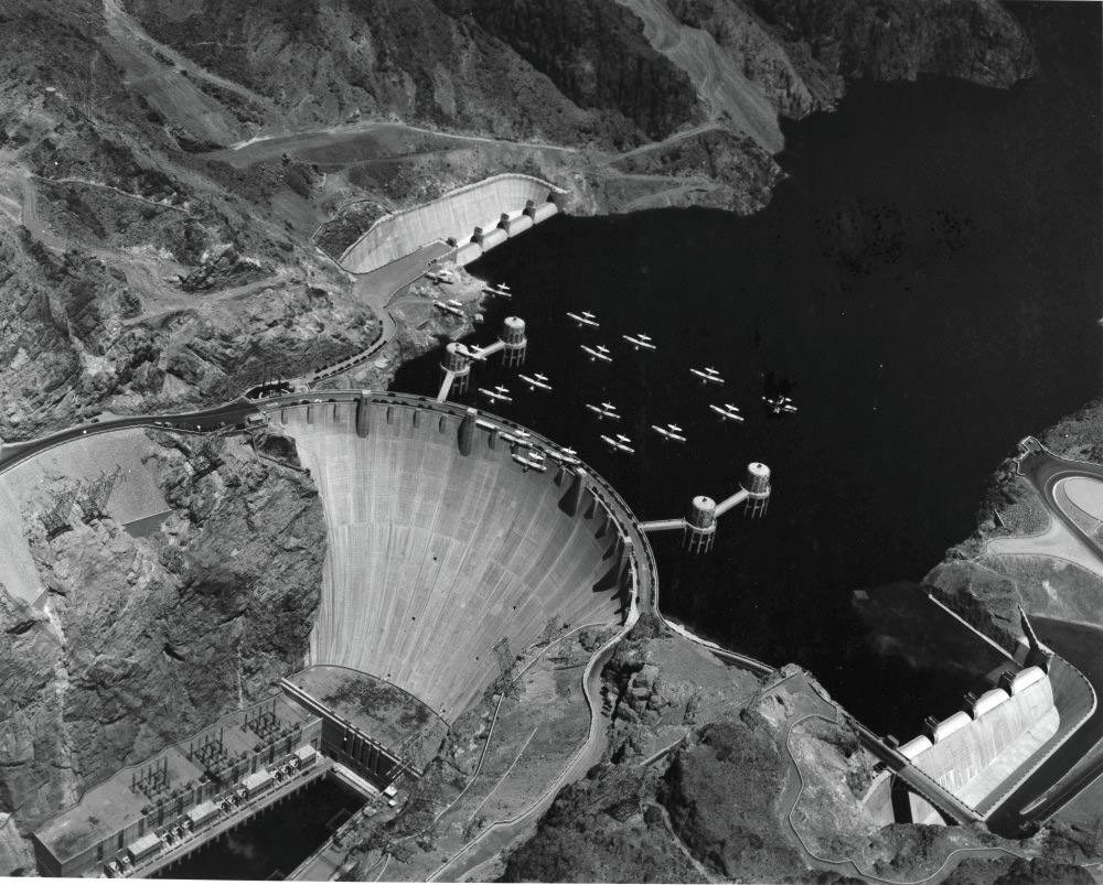 Black And White Hoover Dam Background