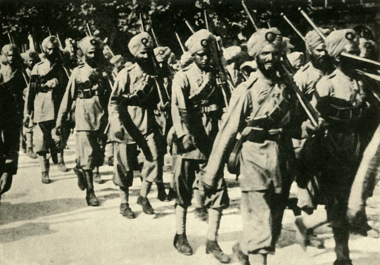 Black And White Indian Soldiers Photo Background