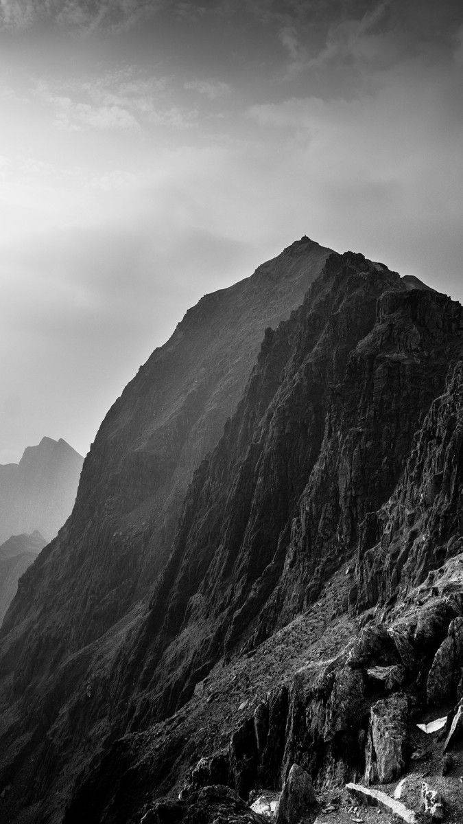 Black And White Iphone Rocky Mountain Background