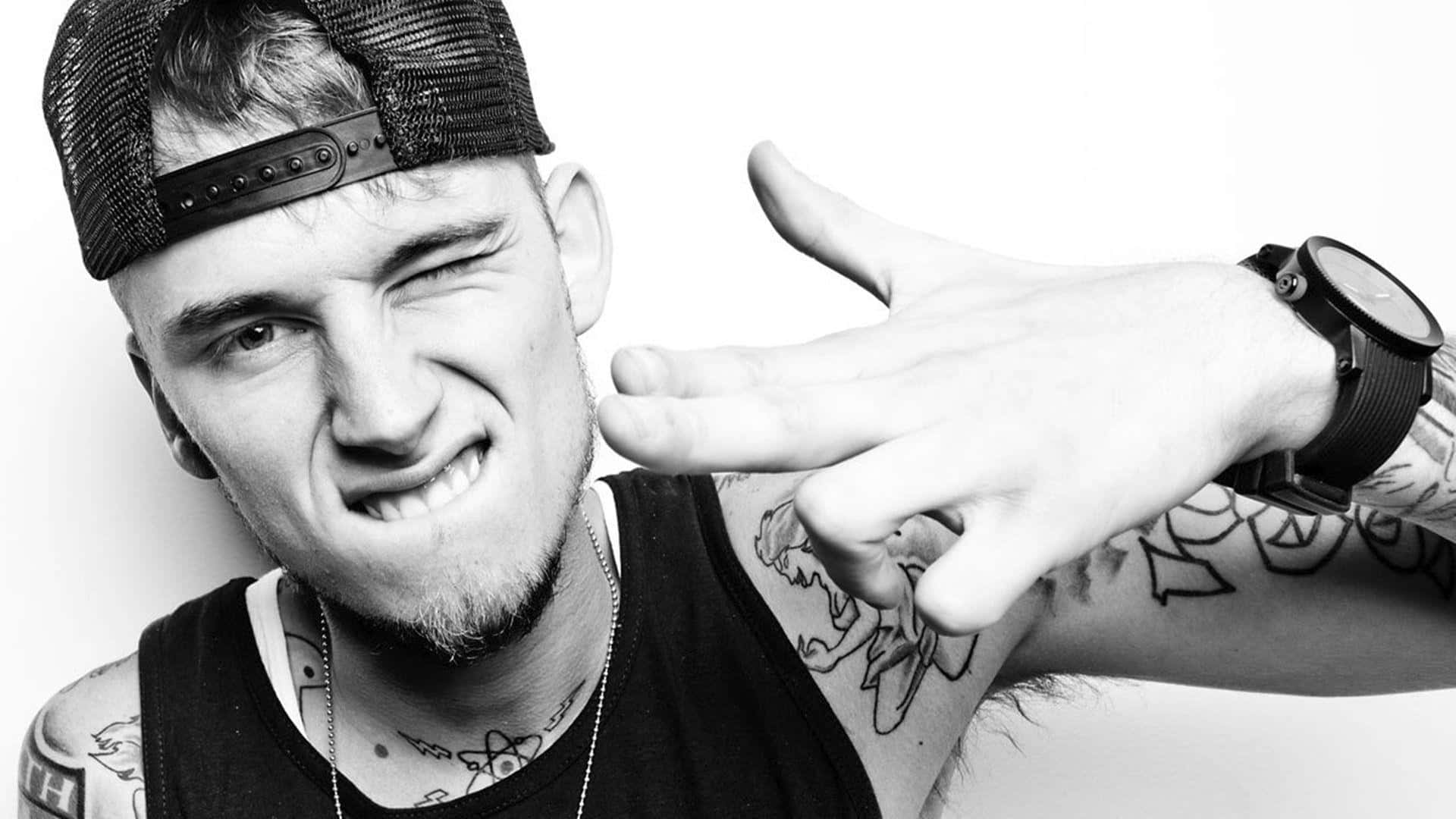 Black-and-white Mgk Background