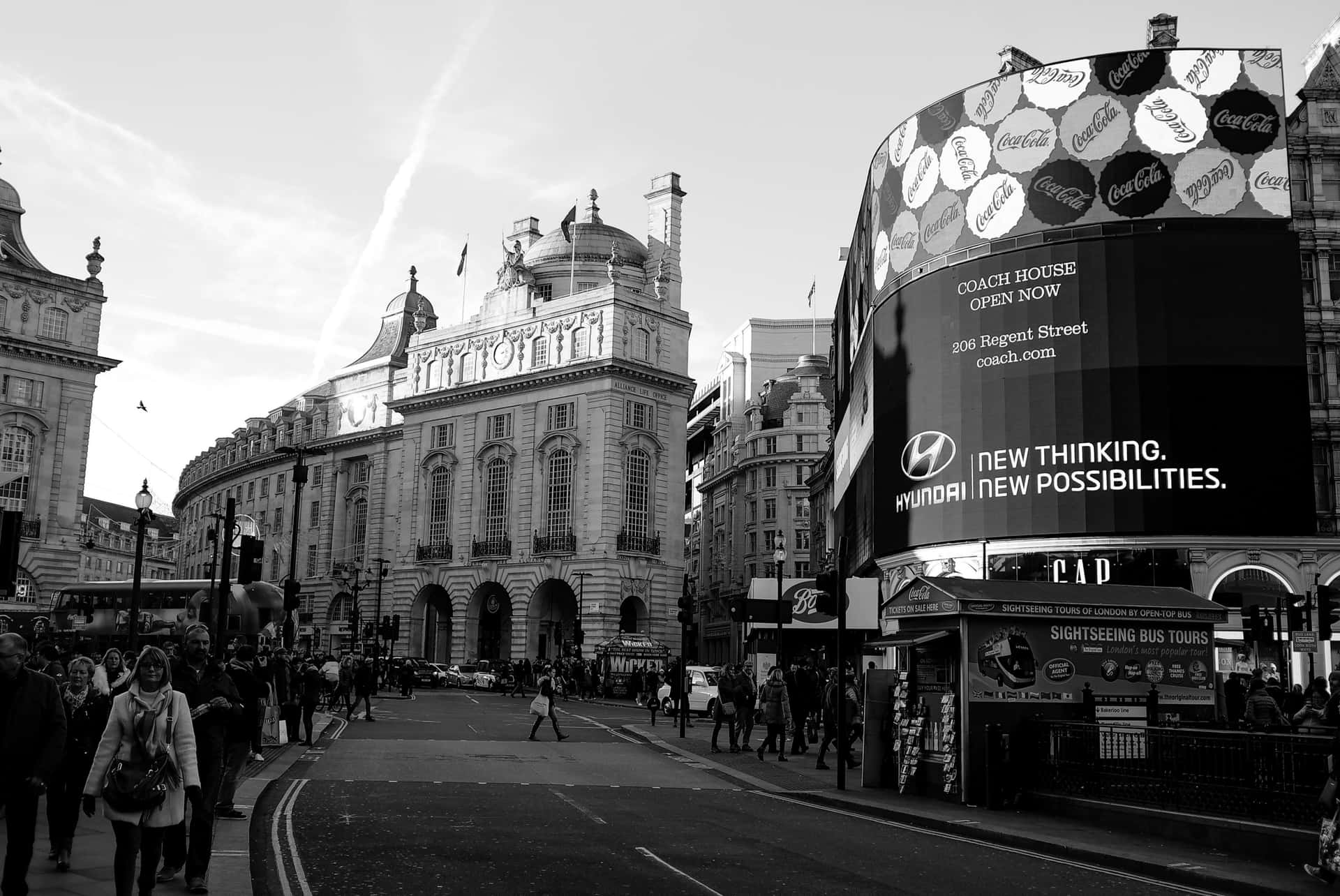 Black And White Piccadilly Circus Background