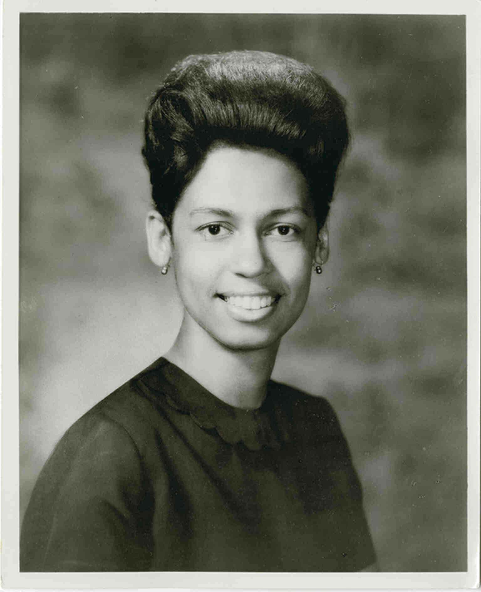 Black And White Portrait Of Eleanor Holmes Norton Background