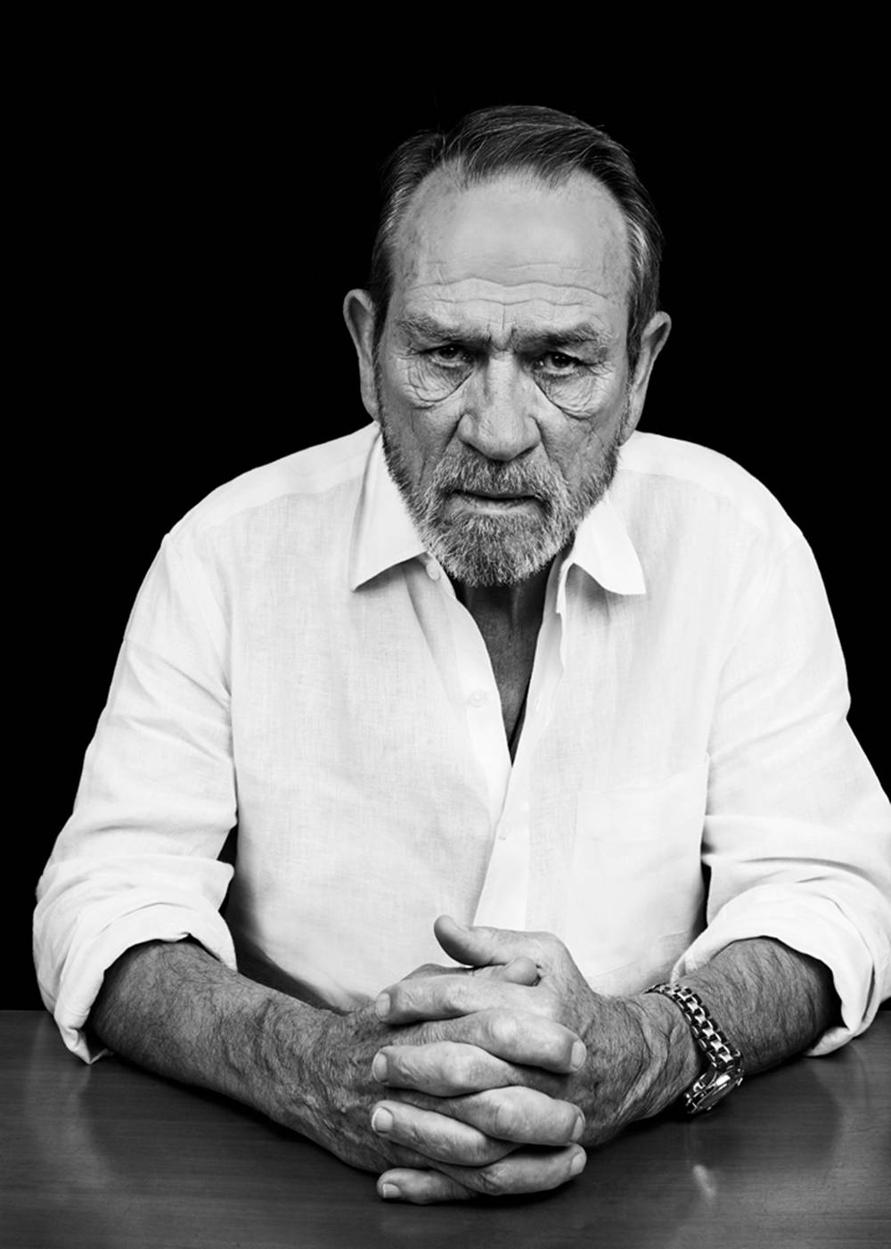 Black And White Tommy Lee Jones Background