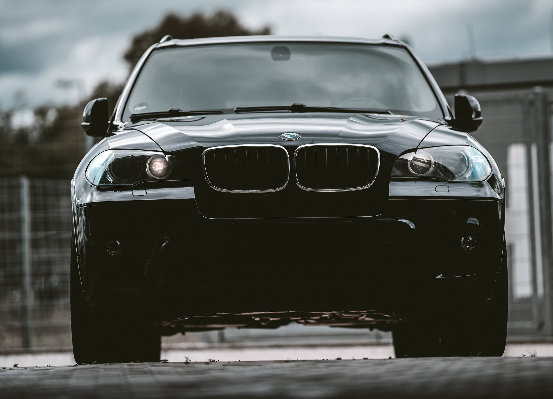 Black Bmw Convoy Car Background