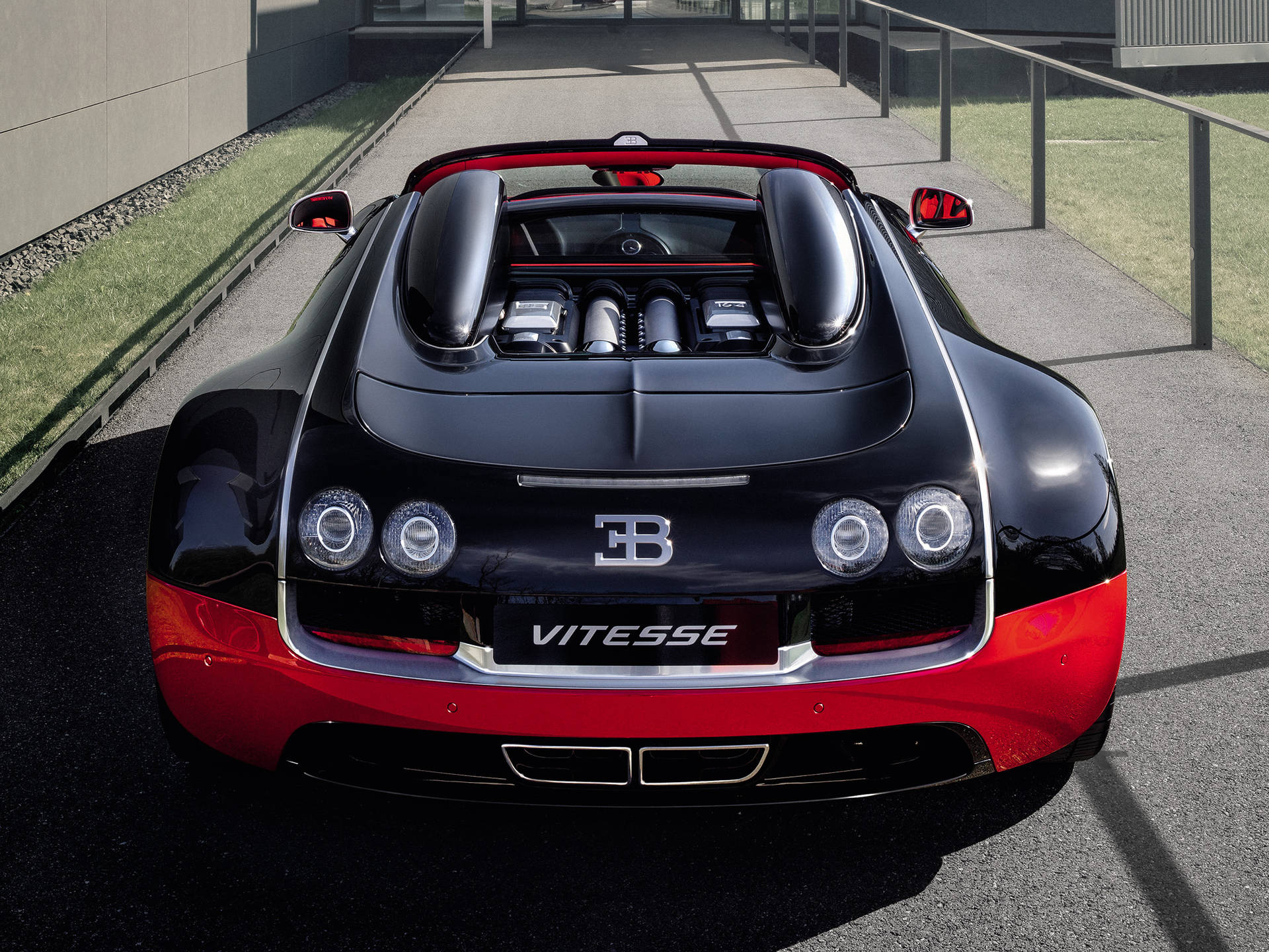 Black Bugatti Veyron Back Iphone Background