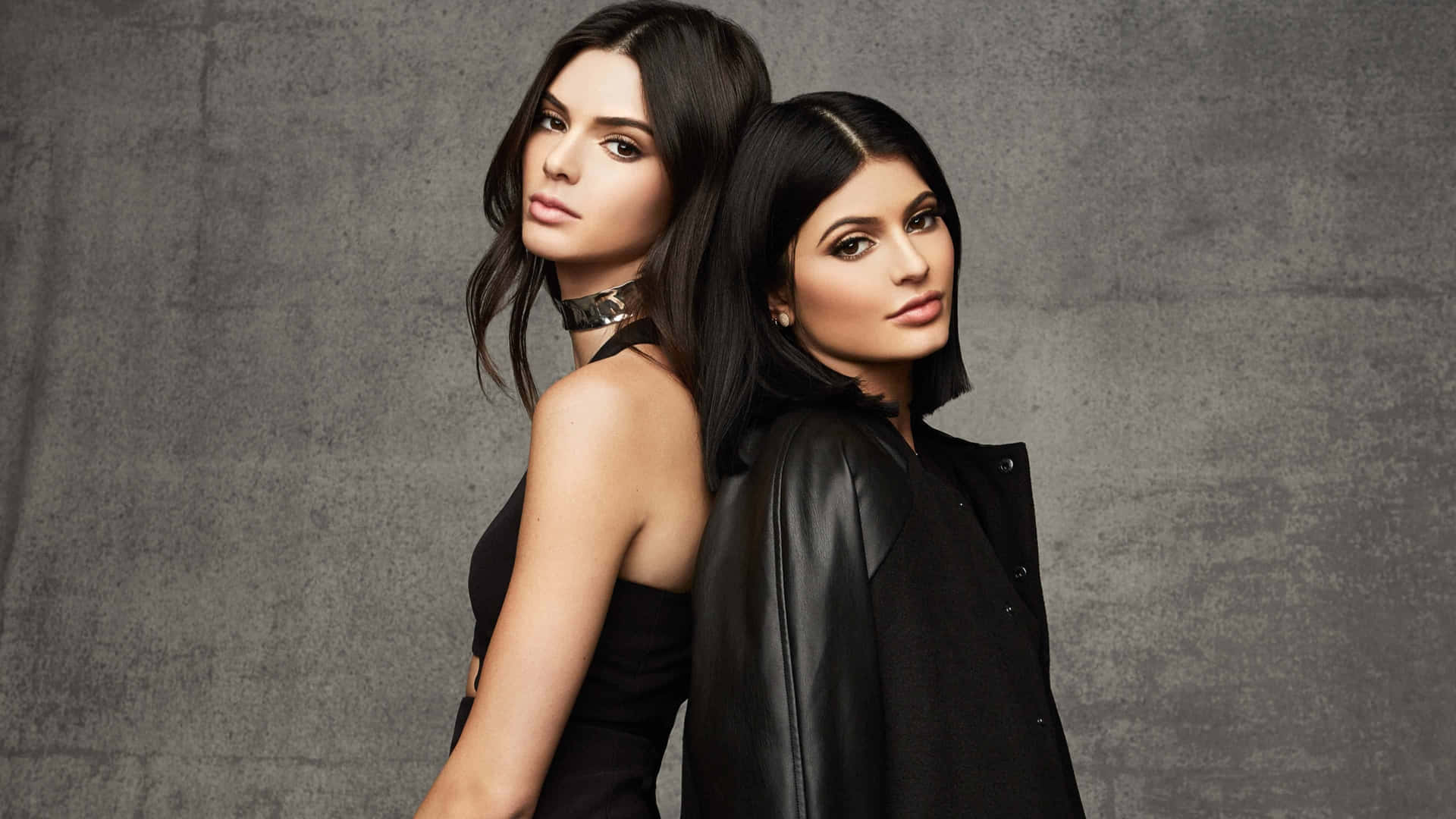 Black Dress Kendall And Kylie Jenner 4k Background