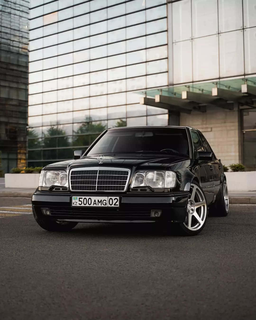 Black Elegant Old Mercedes 500e