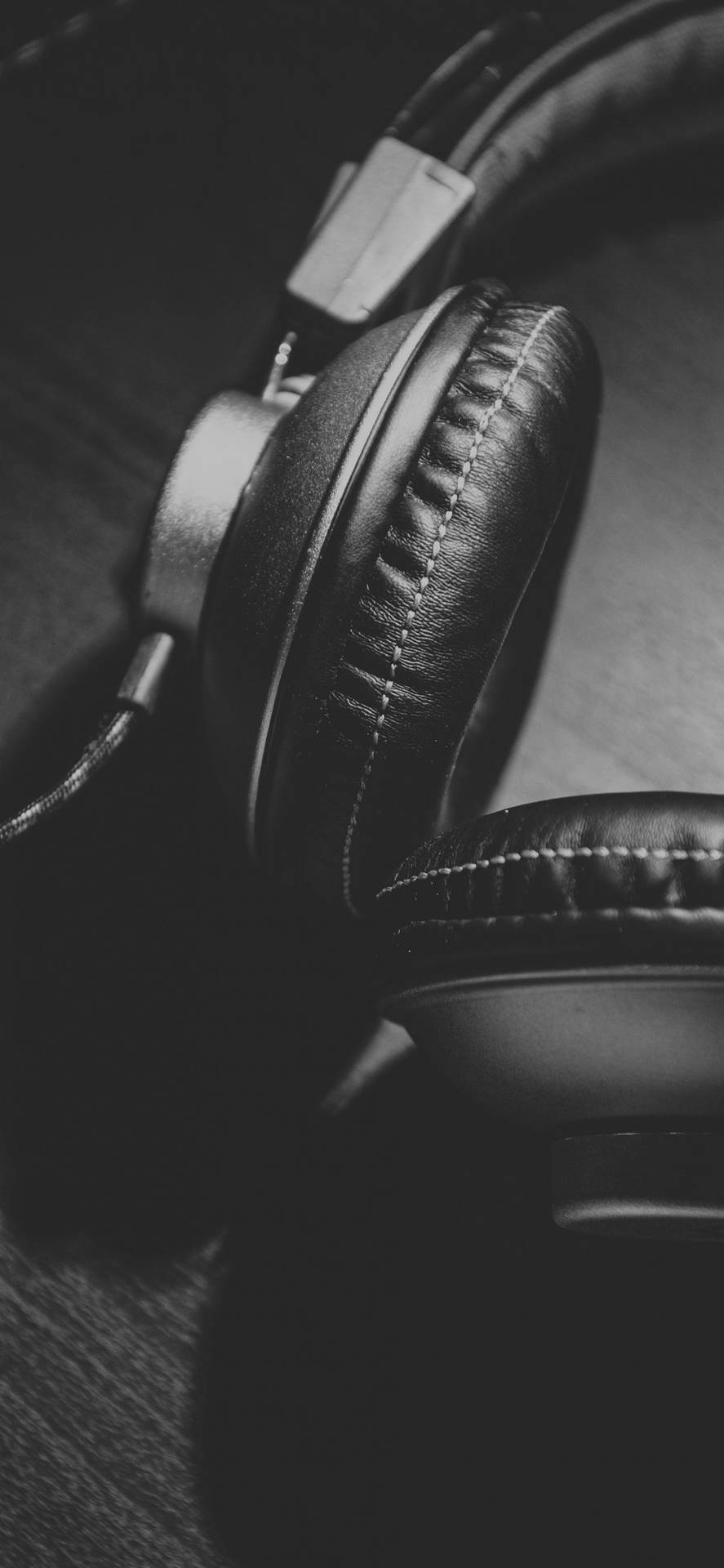 Black Lover Headphones Background Background