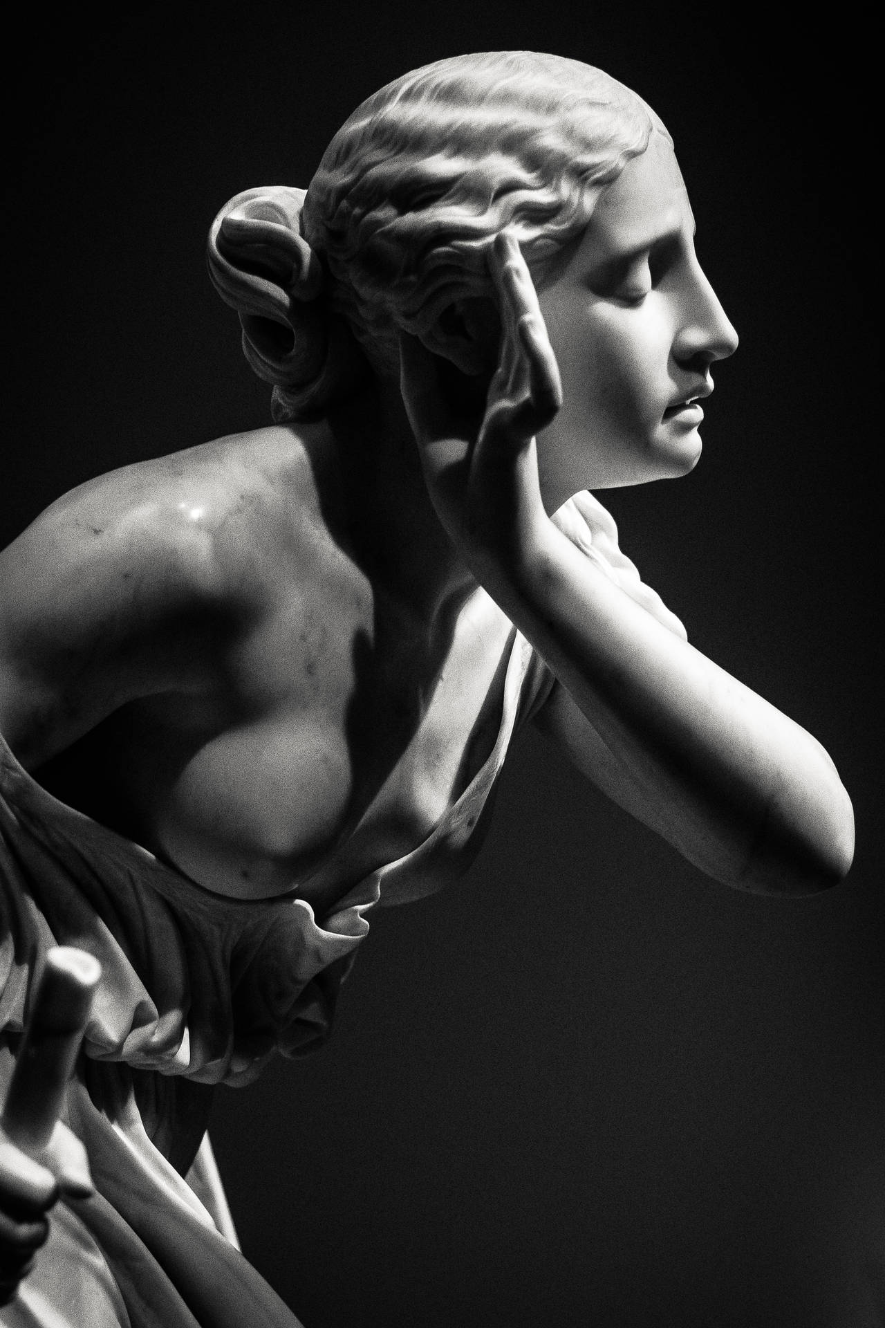 Black Marble 4k Statue Background